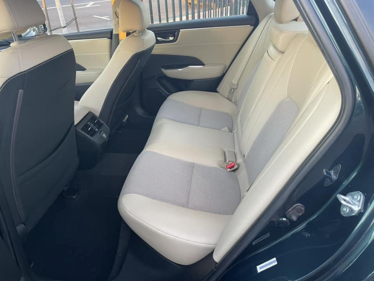 2018 Honda Clarity Plug-In Hybrid (JHMZC5F12JC) with an 1.5L L4 DOHC 16V HYBRID engine, CVT transmission, located at 744 E Miner Ave, Stockton, CA, 95202, (209) 944-5770, 37.956863, -121.282082 - PLUS TAXES AND FEES NO CHARGER AVAILABLE - Photo#9