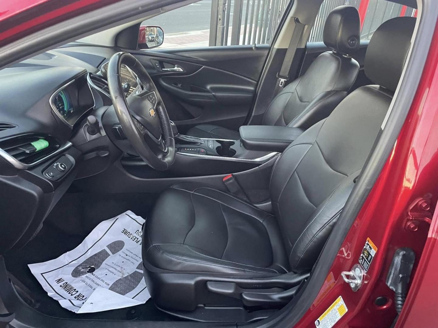 2018 Chevrolet Volt LTZ (1G1RD6S51JU) with an 1.5L L4 DOHC 16V engine, CVT transmission, located at 744 E Miner Ave, Stockton, CA, 95202, (209) 944-5770, 37.956863, -121.282082 - PLUS TAXES AND FEES NO CHARGER AVAILABLE - Photo#8