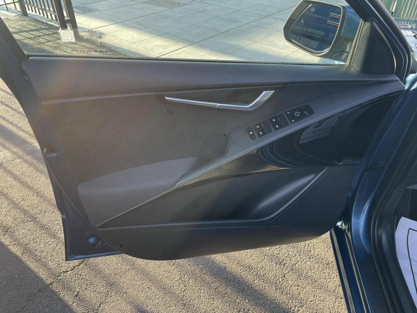 2023 Kia Niro EX (KNDCS3LF3P5) with an 1.6L L4 DOHC 16V HYBRID engine, 6A transmission, located at 744 E Miner Ave, Stockton, CA, 95202, (209) 944-5770, 37.956863, -121.282082 - Photo#6