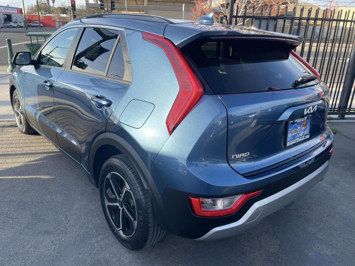 2023 Kia Niro EX (KNDCS3LF3P5) with an 1.6L L4 DOHC 16V HYBRID engine, 6A transmission, located at 744 E Miner Ave, Stockton, CA, 95202, (209) 944-5770, 37.956863, -121.282082 - Photo#12