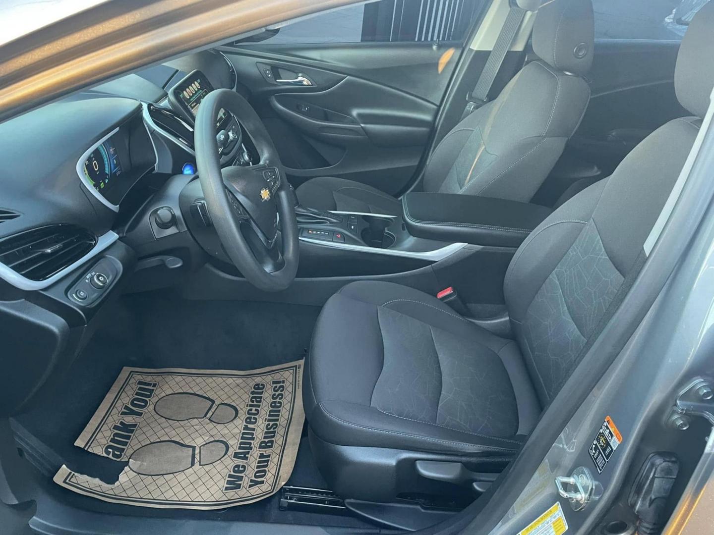 2018 Chevrolet Volt LT (1G1RC6S58JU) with an 1.5L L4 DOHC 16V engine, CVT transmission, located at 744 E Miner Ave, Stockton, CA, 95202, (209) 944-5770, 37.956863, -121.282082 - PLUS TAXES AND FEES NO CHARGER AVAILABLE - Photo#7