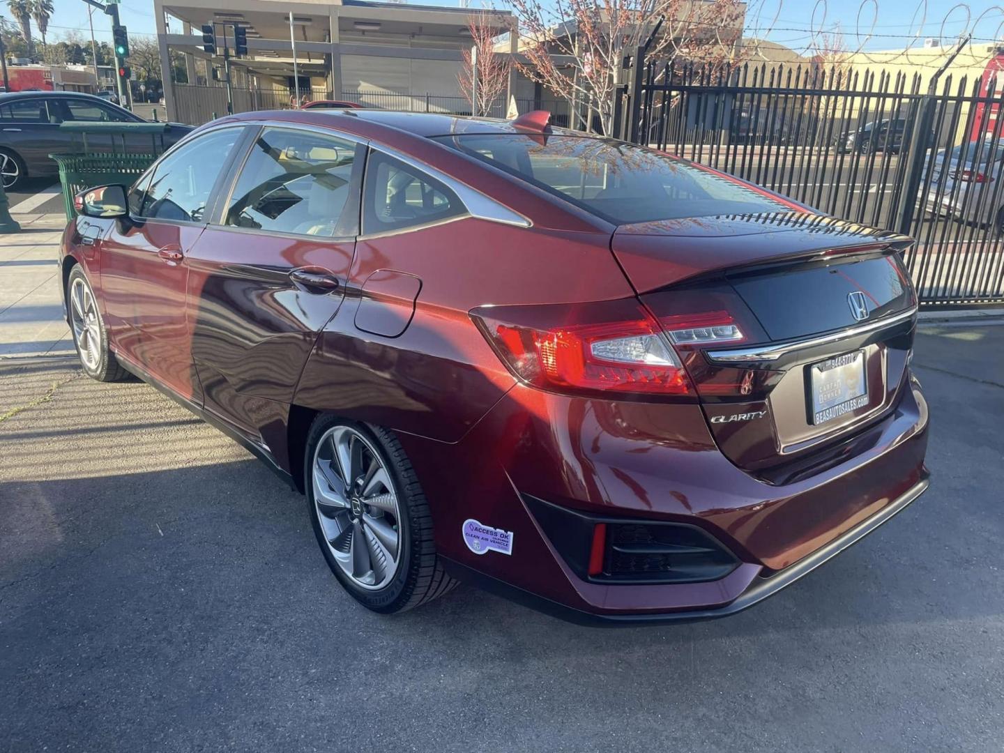 2019 Honda Clarity Plug-In Hybrid (JHMZC5F12KC) with an 1.5L L4 DOHC 16V HYBRID engine, CVT transmission, located at 744 E Miner Ave, Stockton, CA, 95202, (209) 944-5770, 37.956863, -121.282082 - PLUS TAXES AND FEES - Photo#8
