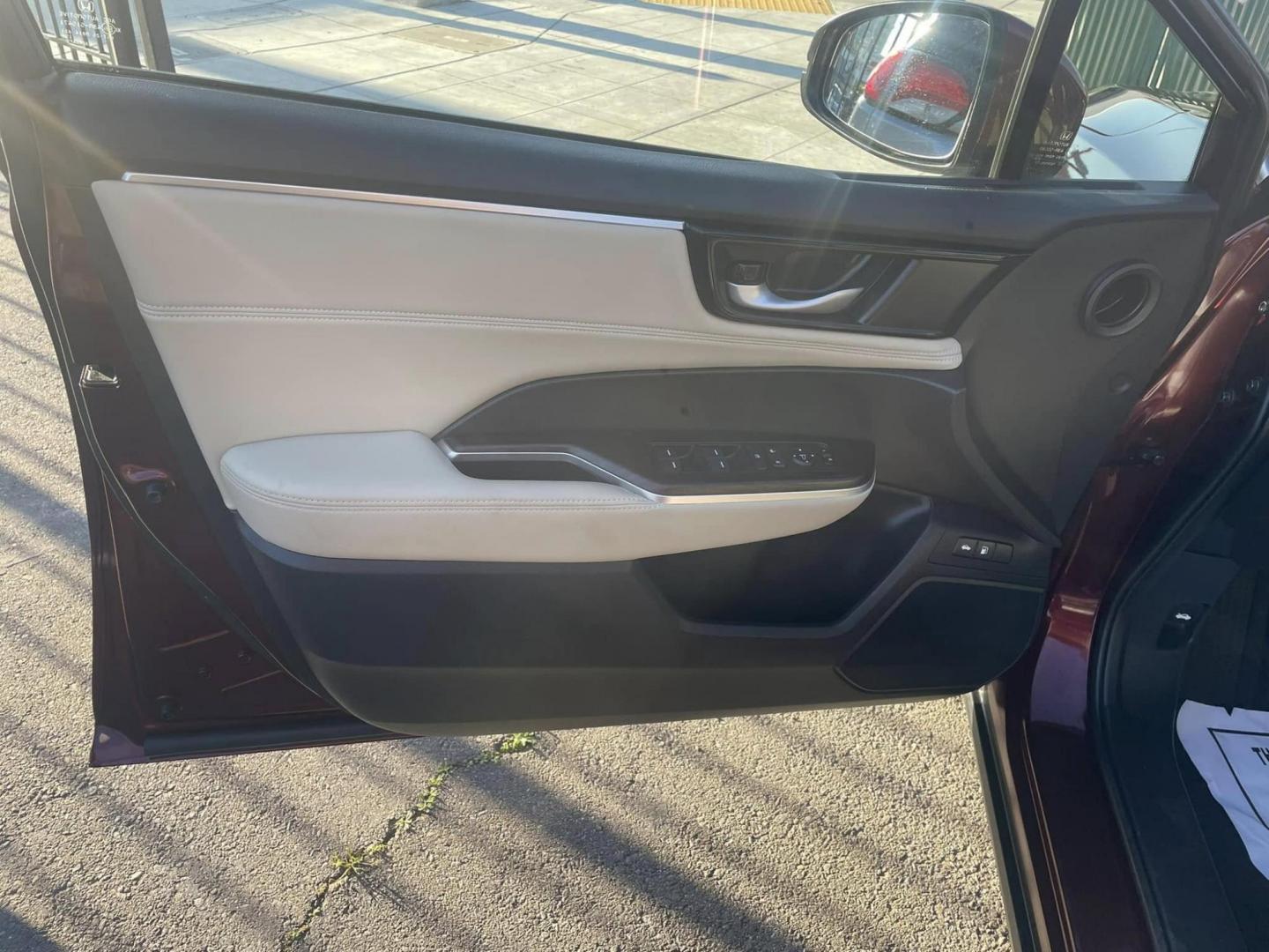 2019 Honda Clarity Plug-In Hybrid (JHMZC5F12KC) with an 1.5L L4 DOHC 16V HYBRID engine, CVT transmission, located at 744 E Miner Ave, Stockton, CA, 95202, (209) 944-5770, 37.956863, -121.282082 - PLUS TAXES AND FEES - Photo#4