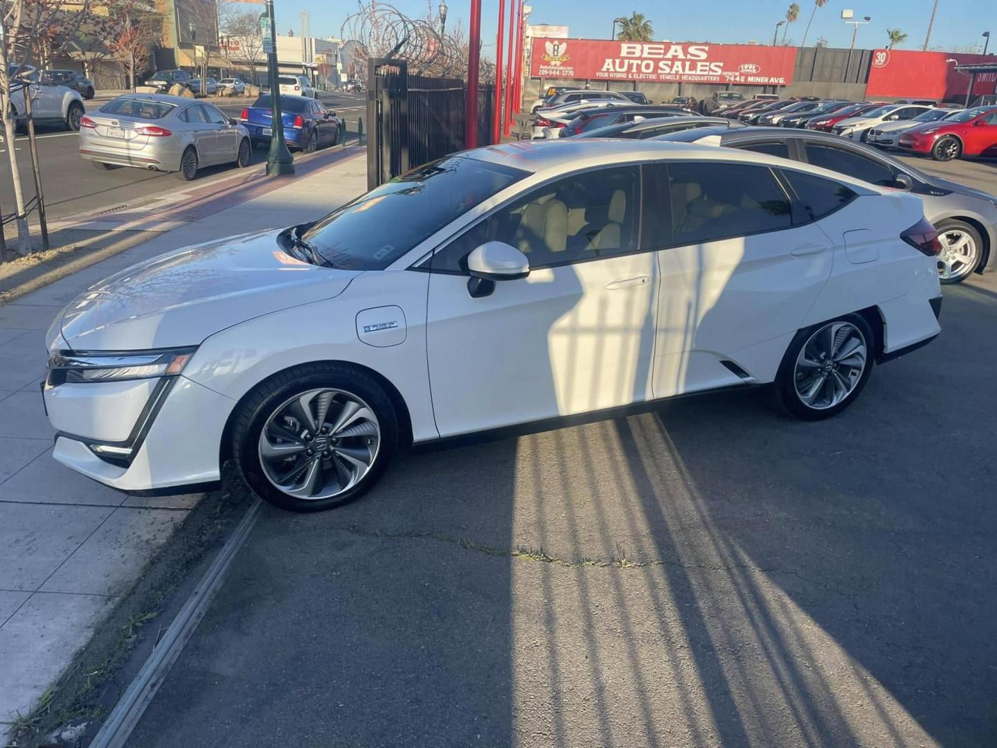 2019 Honda Clarity Touring Plug-In Hybrid (JHMZC5F35KC) with an 1.5L L4 DOHC 16V HYBRID engine, CVT transmission, located at 744 E Miner Ave, Stockton, CA, 95202, (209) 944-5770, 37.956863, -121.282082 - PLUS TAXES AND FEES NO CHAGRER AVAILABLE - Photo#11