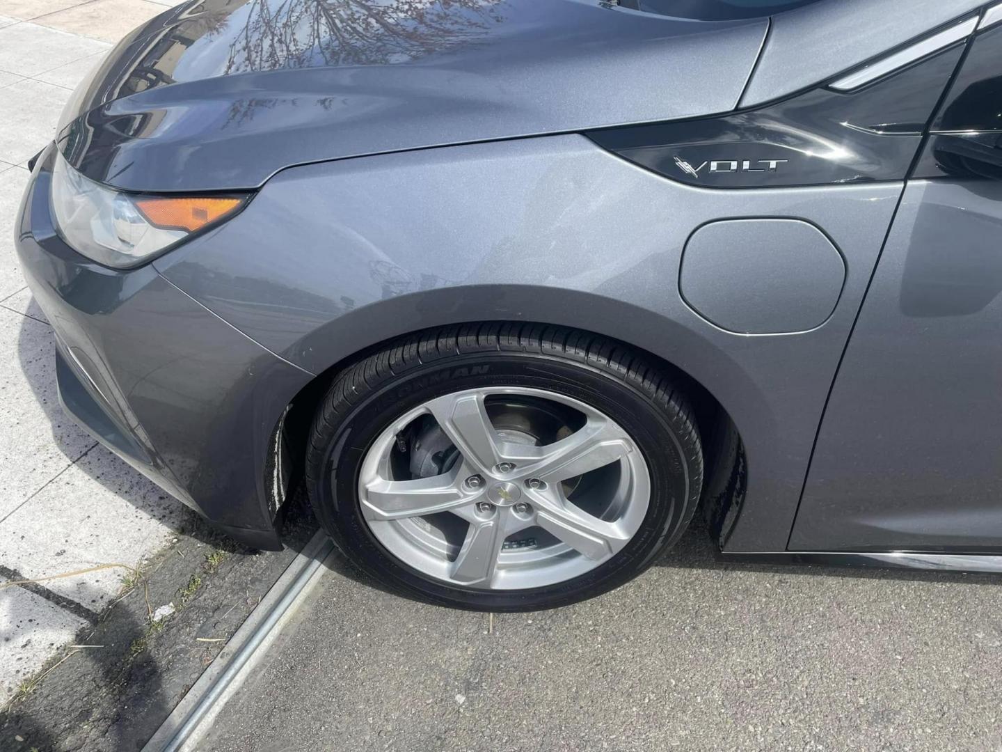 2019 Chevrolet Volt LT (1G1RC6S51KU) with an 1.5L L4 DOHC 16V engine, CVT transmission, located at 744 E Miner Ave, Stockton, CA, 95202, (209) 944-5770, 37.956863, -121.282082 - PLUS TAXES AND FEES NO CHARGER AVAILABLE - Photo#3
