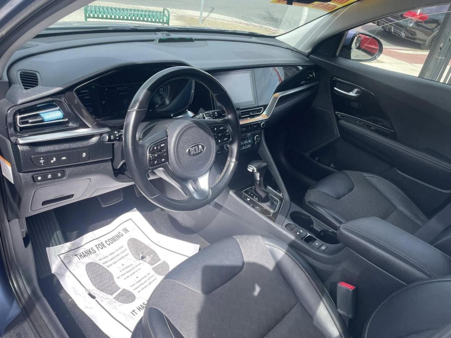 2020 Kia Niro Plug In Hybrid EX (KNDCD3LD9L5) , 6A transmission, located at 744 E Miner Ave, Stockton, CA, 95202, (209) 944-5770, 37.956863, -121.282082 - PLUS TAXES AND FEES NO CHARGER AVAILABLE - Photo#3