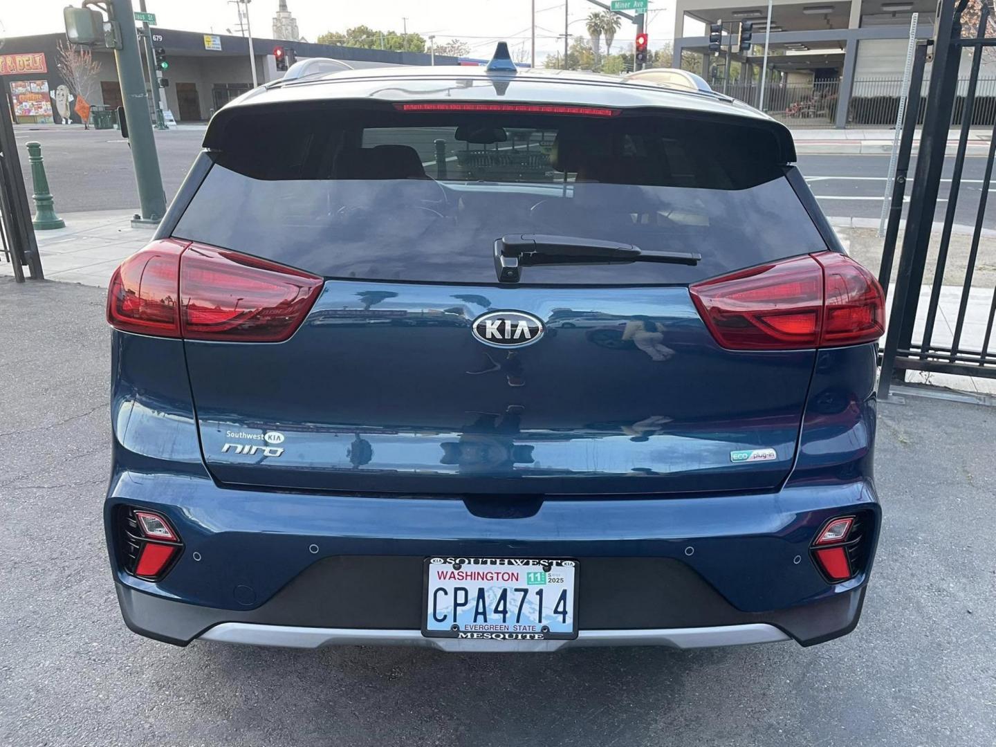 2021 Kia Niro Plug In Hybrid EX Premium (KNDCC3LD6M5) , 6A transmission, located at 744 E Miner Ave, Stockton, CA, 95202, (209) 944-5770, 37.956863, -121.282082 - PLUS TAXES AND FEES NO CHANGER AVAILABLE - Photo#11
