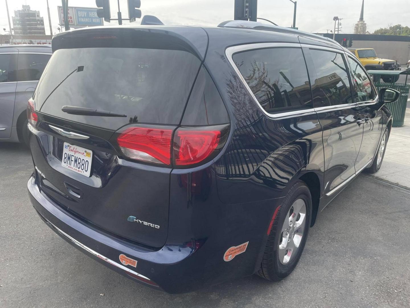 2019 Chrysler Pacifica Hybrid Touring L (2C4RC1L71KR) with an 3.6L V6 DOHC 24V HYBRID engine, CVT transmission, located at 744 E Miner Ave, Stockton, CA, 95202, (209) 944-5770, 37.956863, -121.282082 - PLUS TAXES AND FEES NO CHANGER AVAILABLE - Photo#12