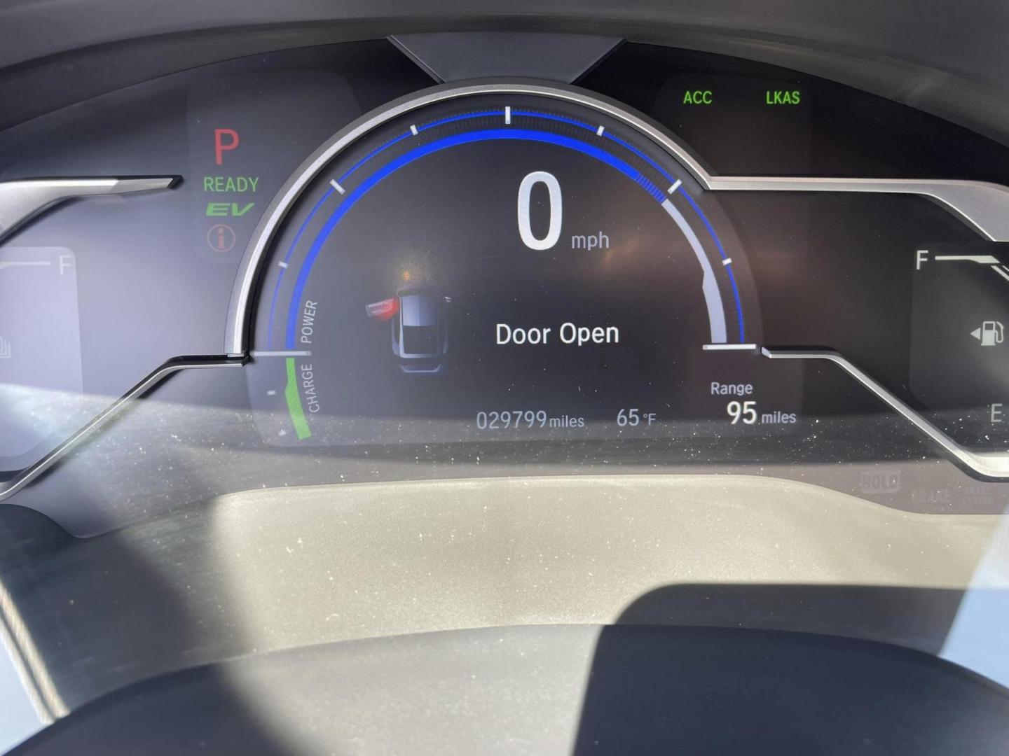 2019 BLACK Honda Clarity Plug-In Hybrid (JHMZC5F19KC) with an 1.5L L4 DOHC 16V HYBRID engine, CVT transmission, located at 744 E Miner Ave, Stockton, CA, 95202, (209) 944-5770, 37.956863, -121.282082 - PLUS TAXES AND FEES NO CHARGER AVAILABLE - Photo#13