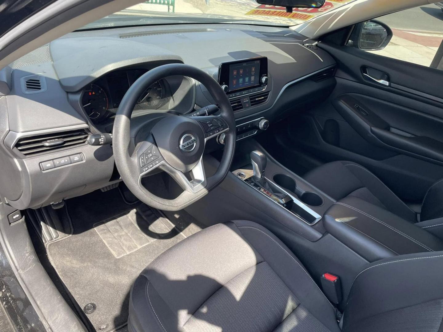2022 BLACK Nissan Altima 2.5 S (1N4BL4BV5NN) with an 2.5L L4 DOHC 16V engine, CVT transmission, located at 744 E Miner Ave, Stockton, CA, 95202, (209) 944-5770, 37.956863, -121.282082 - PLUS TAXES AND FEES - Photo#5