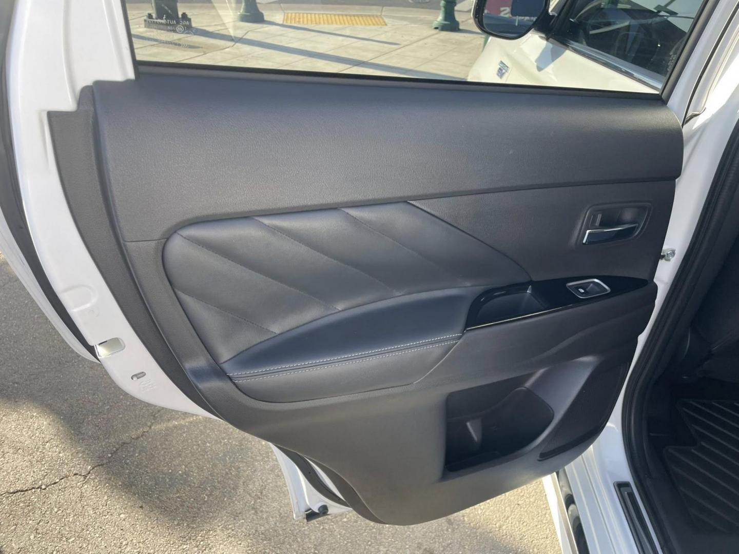 2018 WHITE Mitsubishi Outlander PHEV GT (JA4J24A55JZ) with an 2.0L L4 DOHC 16V HYBRID engine, 1A transmission, located at 744 E Miner Ave, Stockton, CA, 95202, (209) 944-5770, 37.956863, -121.282082 - Photo#10