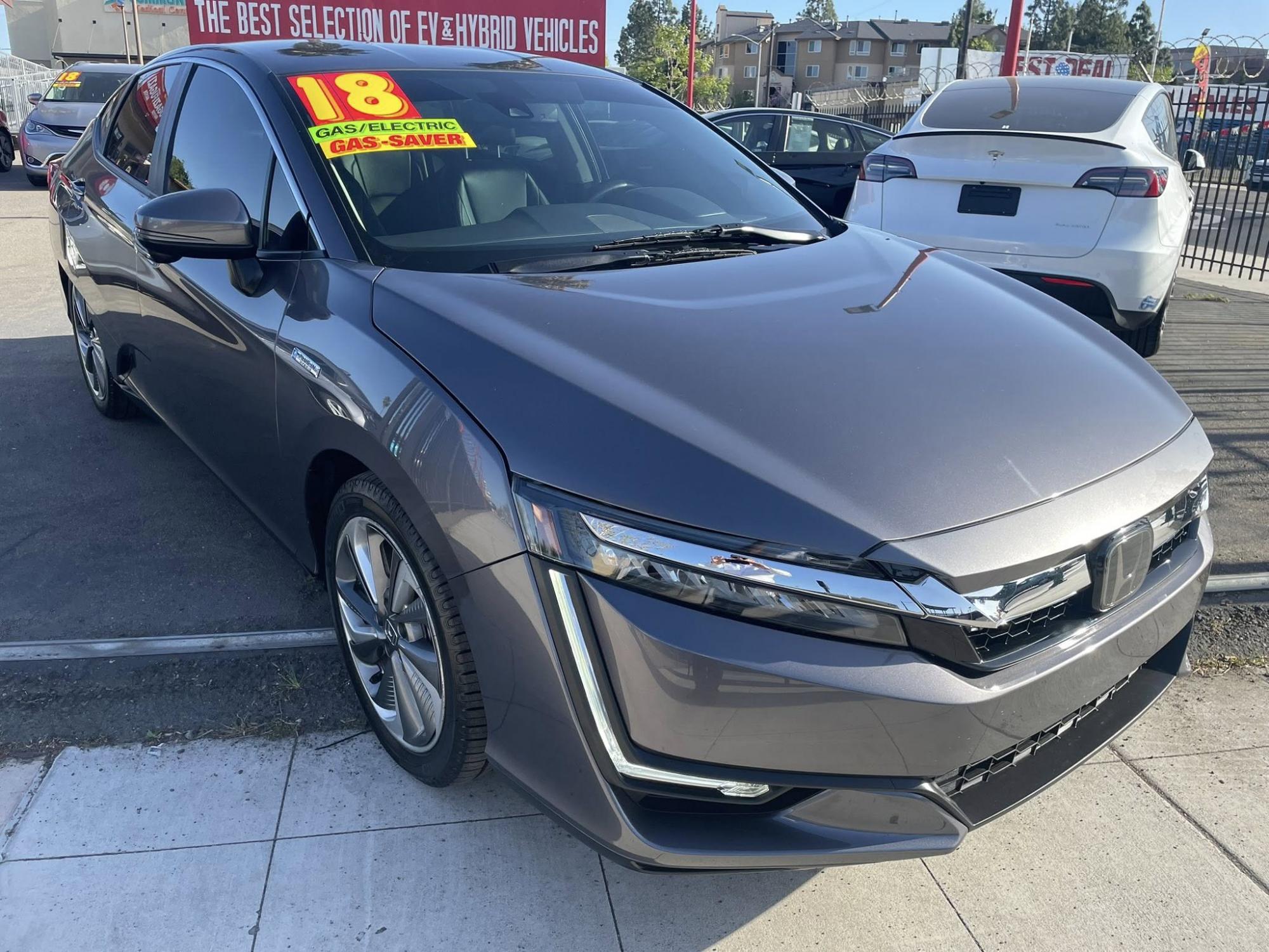 photo of 2018 Honda Clarity Touring Plug-In Hybrid