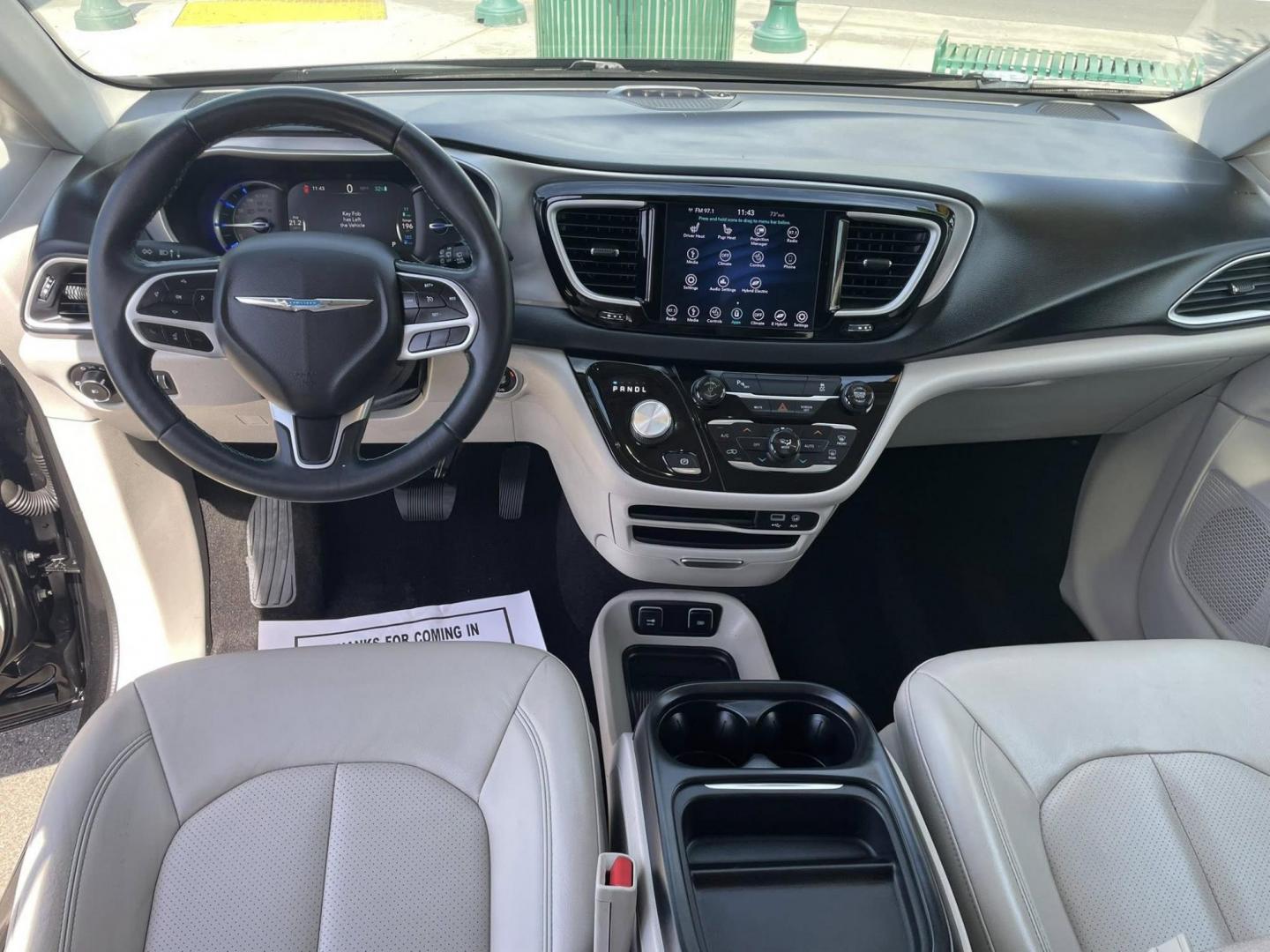 2018 BLACK Chrysler Pacifica Hybrid Touring L (2C4RC1L77JR) with an 3.6L V6 DOHC 24V HYBRID engine, CVT transmission, located at 744 E Miner Ave, Stockton, CA, 95202, (209) 944-5770, 37.956863, -121.282082 - PLUS TAXES AND FEES NO CHARGER AVAILABLE - Photo#7