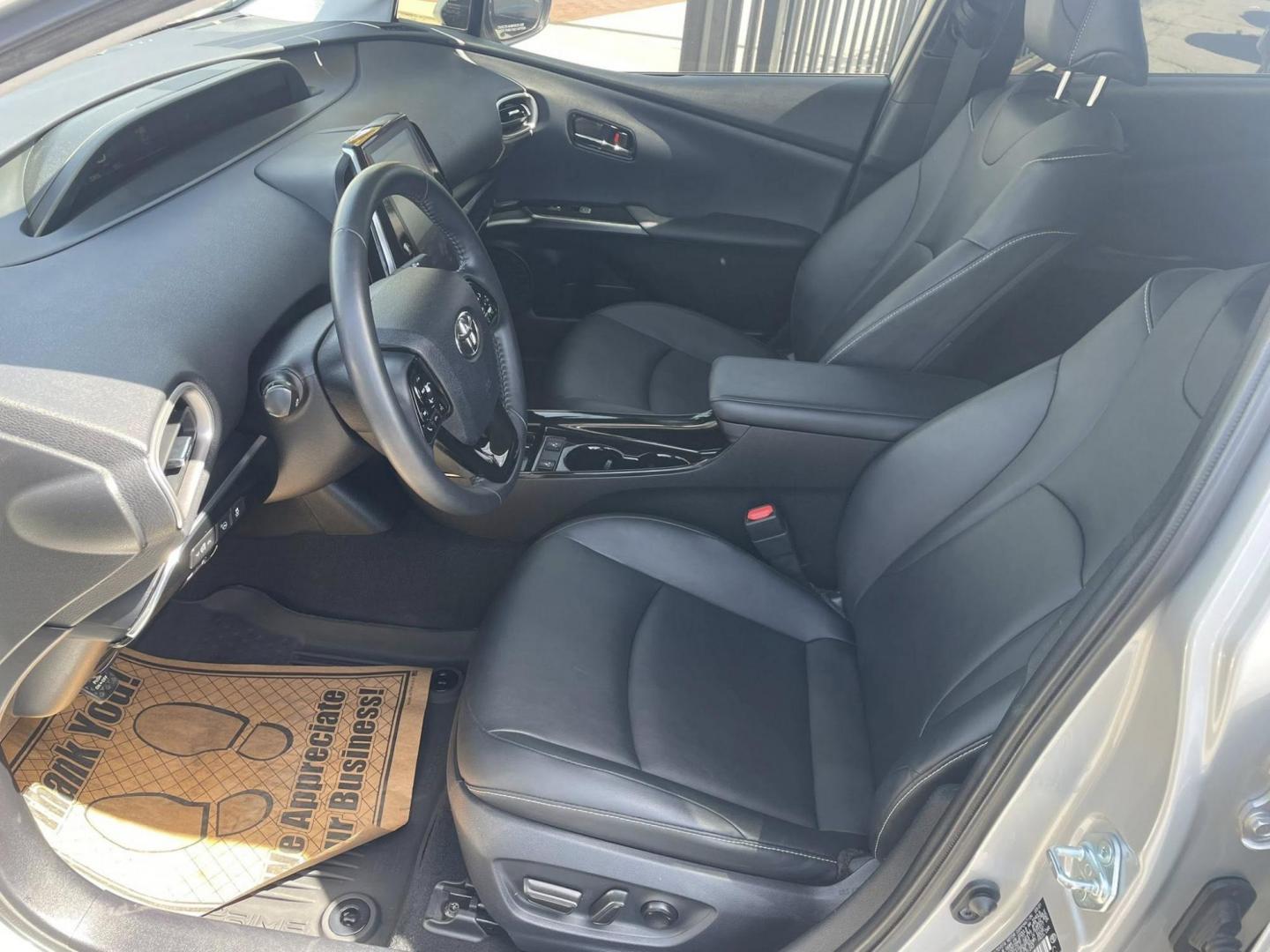 2021 Toyota Prius Prime LE (JTDKAMFP5M3) with an 1.8L L4 DOHC 16V HYBRID engine, CVT transmission, located at 744 E Miner Ave, Stockton, CA, 95202, (209) 944-5770, 37.956863, -121.282082 - Photo#8