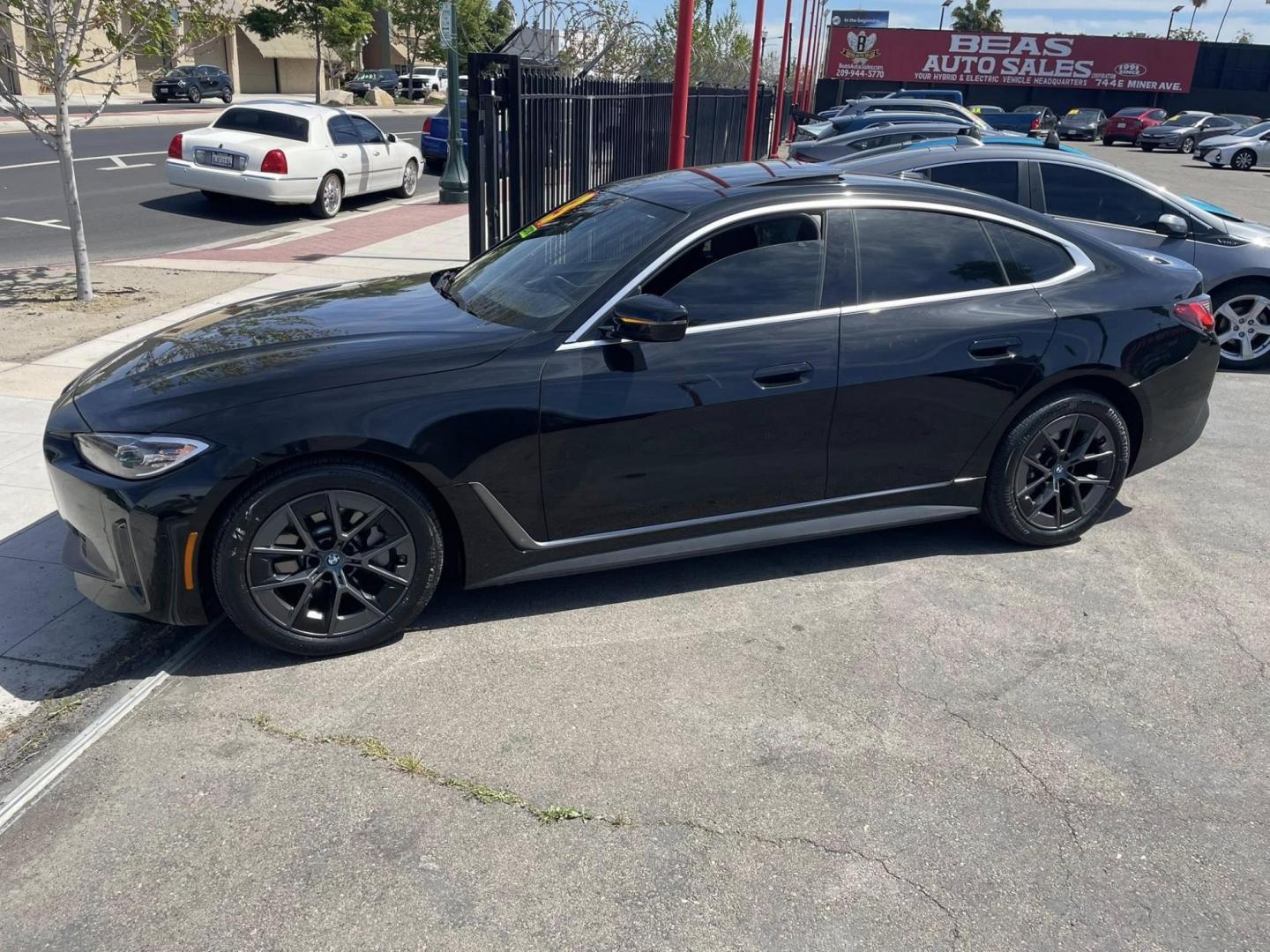 2023 BMW i4 eDrive35 (WBY43AW06PF) with an ELECTRIC engine, CVT transmission, located at 744 E Miner Ave, Stockton, CA, 95202, (209) 944-5770, 37.956863, -121.282082 - Photo#4
