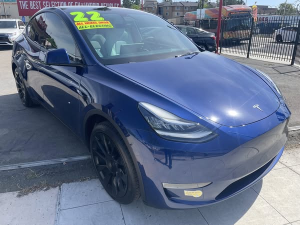 photo of 2022 Tesla Model Y Long Range