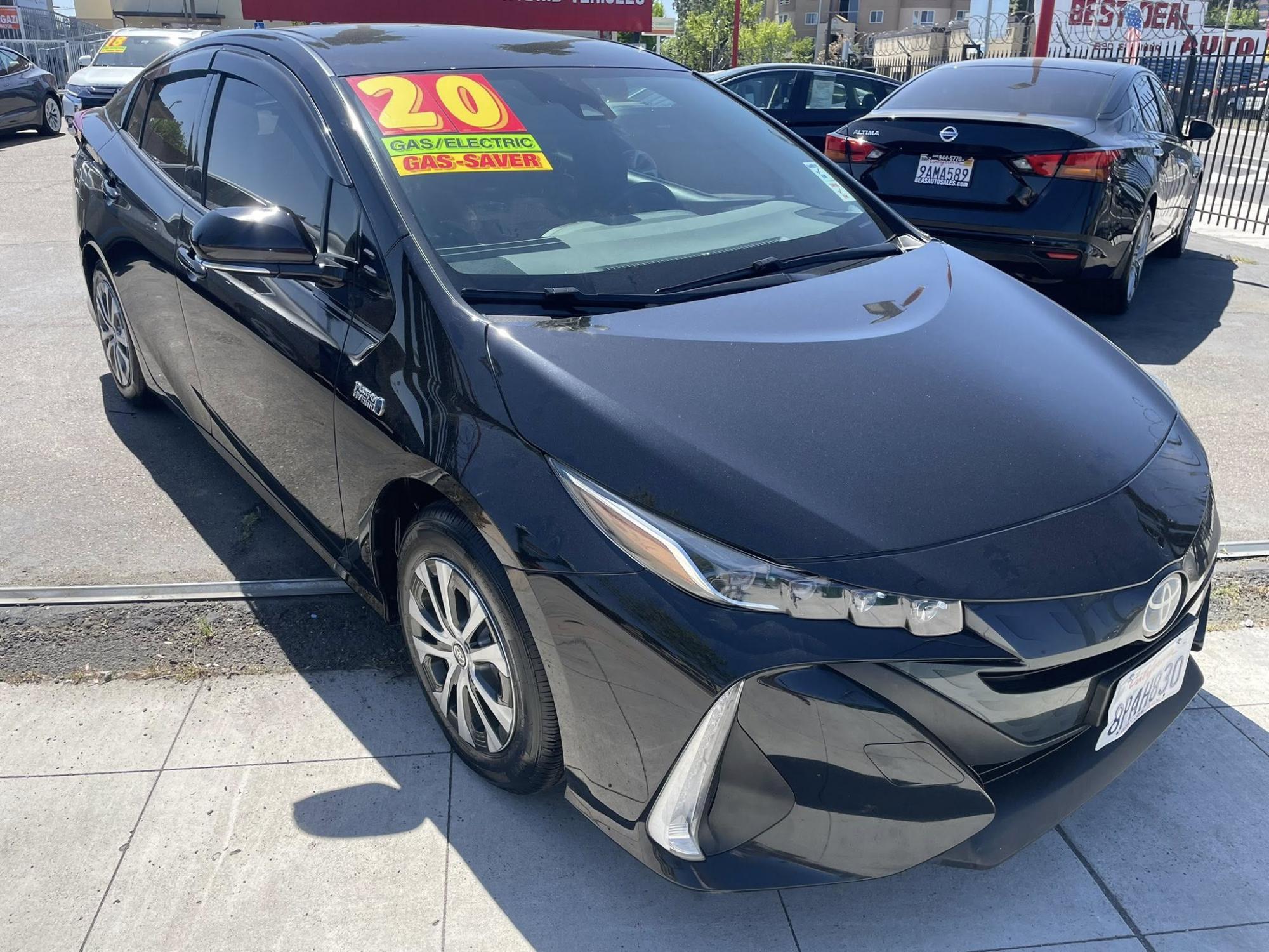 photo of 2020 Toyota Prius Prime XLE