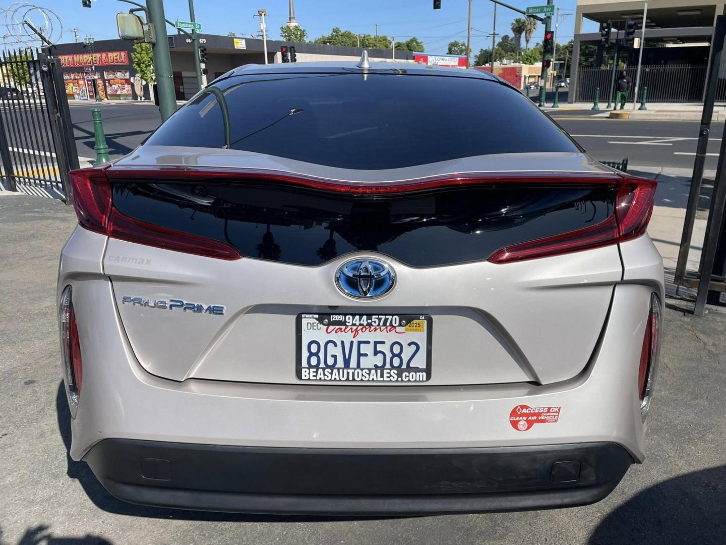 2018 Toyota Prius Prime Premium (JTDKARFP1J3) with an 1.8L L4 DOHC 16V HYBRID engine, CVT transmission, located at 744 E Miner Ave, Stockton, CA, 95202, (209) 944-5770, 37.956863, -121.282082 - Photo#12