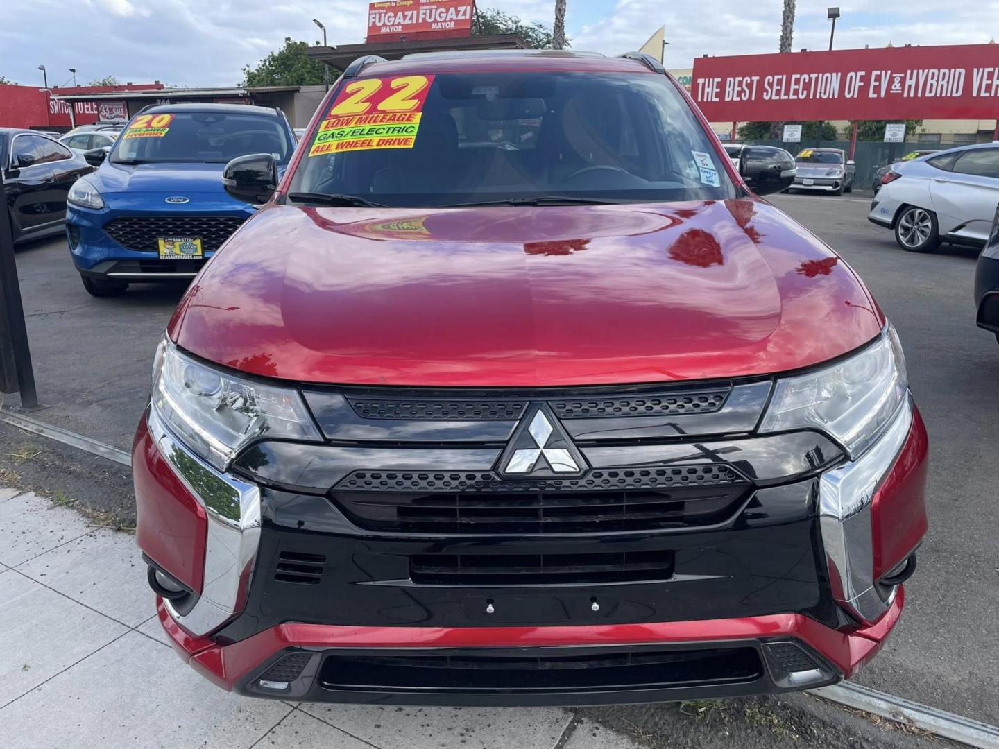 2022 Mitsubishi Outlander PHEV SEL (JA4J2VA76NZ) with an 2.0L L4 DOHC 16V HYBRID engine, 1A transmission, located at 744 E Miner Ave, Stockton, CA, 95202, (209) 944-5770, 37.956863, -121.282082 - Photo#2