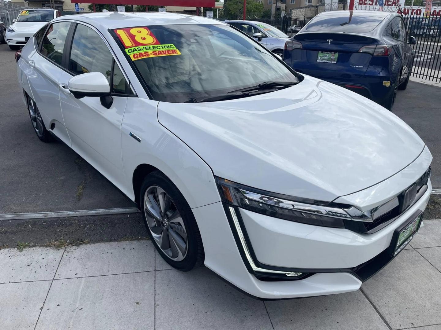 2018 Honda Clarity Touring Plug-In Hybrid (JHMZC5F31JC) with an 1.5L L4 DOHC 16V HYBRID engine, CVT transmission, located at 744 E Miner Ave, Stockton, CA, 95202, (209) 944-5770, 37.956863, -121.282082 - PLUS TAXES AND FEES NO CHARGER AVAILABLE - Photo#1