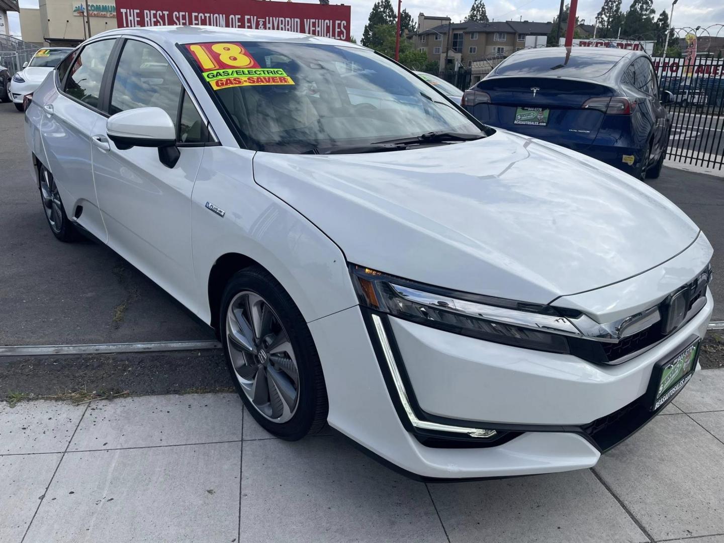 2018 Honda Clarity Touring Plug-In Hybrid (JHMZC5F31JC) with an 1.5L L4 DOHC 16V HYBRID engine, CVT transmission, located at 744 E Miner Ave, Stockton, CA, 95202, (209) 944-5770, 37.956863, -121.282082 - PLUS TAXES AND FEES NO CHARGER AVAILABLE - Photo#0