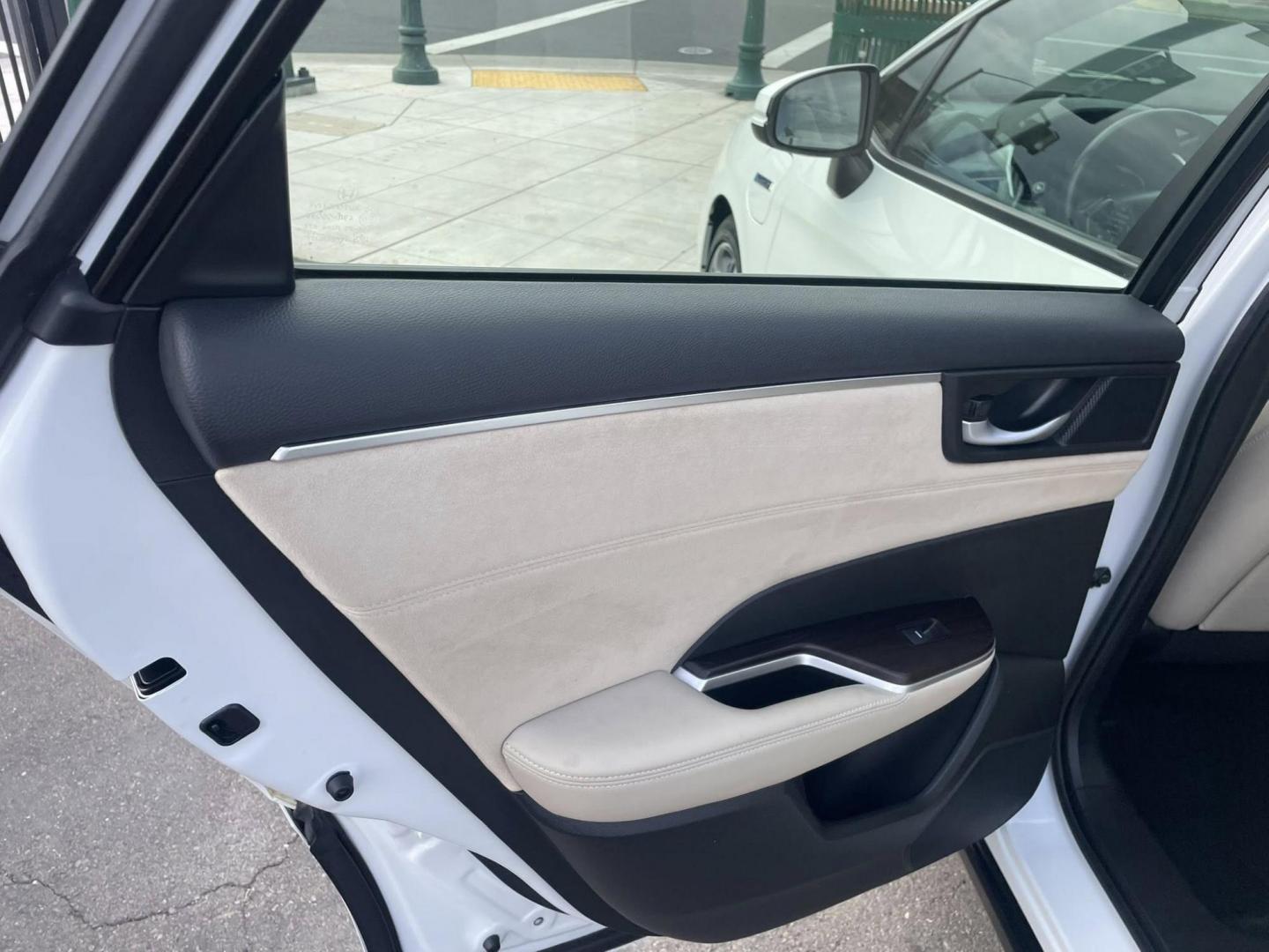 2018 Honda Clarity Touring Plug-In Hybrid (JHMZC5F31JC) with an 1.5L L4 DOHC 16V HYBRID engine, CVT transmission, located at 744 E Miner Ave, Stockton, CA, 95202, (209) 944-5770, 37.956863, -121.282082 - PLUS TAXES AND FEES NO CHARGER AVAILABLE - Photo#8