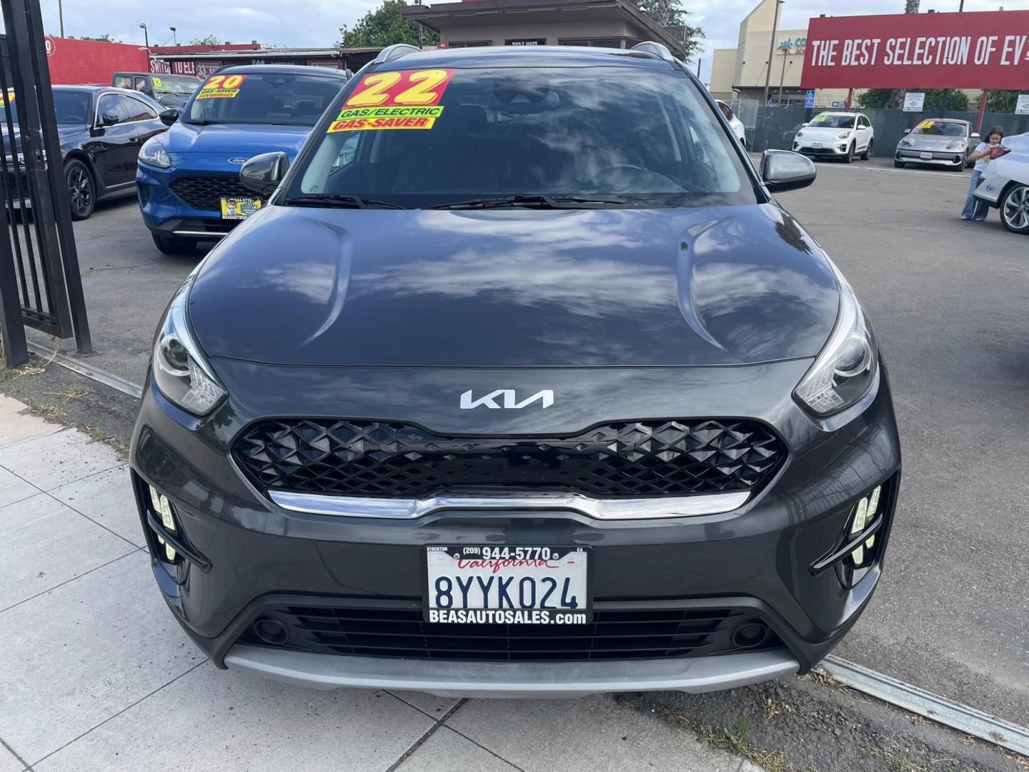 2022 Kia Niro Plug In Hybrid LXS (KNDCM3LD6N5) , 6A transmission, located at 744 E Miner Ave, Stockton, CA, 95202, (209) 944-5770, 37.956863, -121.282082 - Photo#2