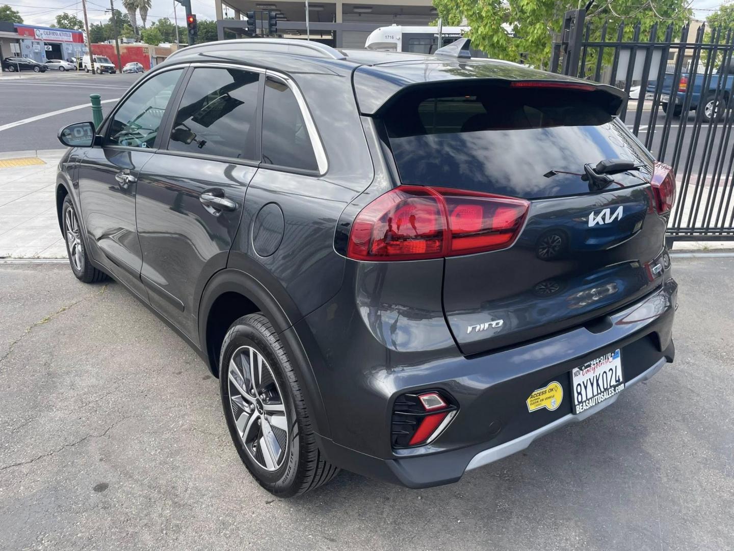 2022 Kia Niro Plug In Hybrid LXS (KNDCM3LD6N5) , 6A transmission, located at 744 E Miner Ave, Stockton, CA, 95202, (209) 944-5770, 37.956863, -121.282082 - Photo#8