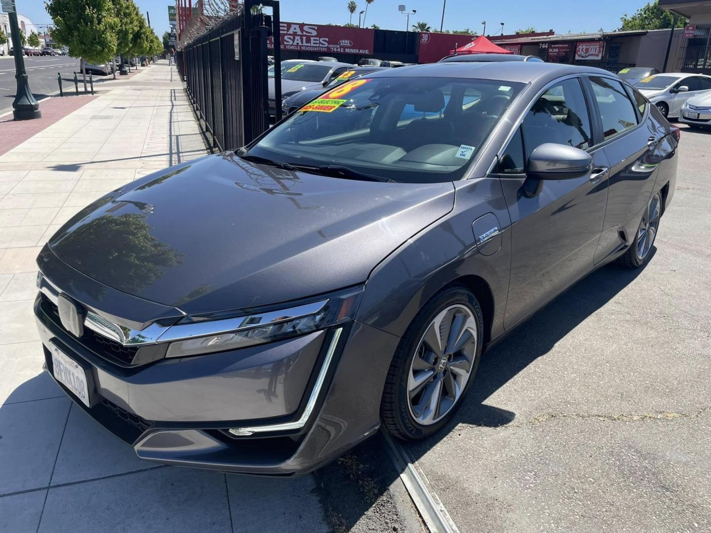 2018 Honda Clarity Plug-In Hybrid (JHMZC5F19JC) with an 1.5L L4 DOHC 16V HYBRID engine, CVT transmission, located at 744 E Miner Ave, Stockton, CA, 95202, (209) 944-5770, 37.956863, -121.282082 - PLUS TAXES AND FEES - Photo#3
