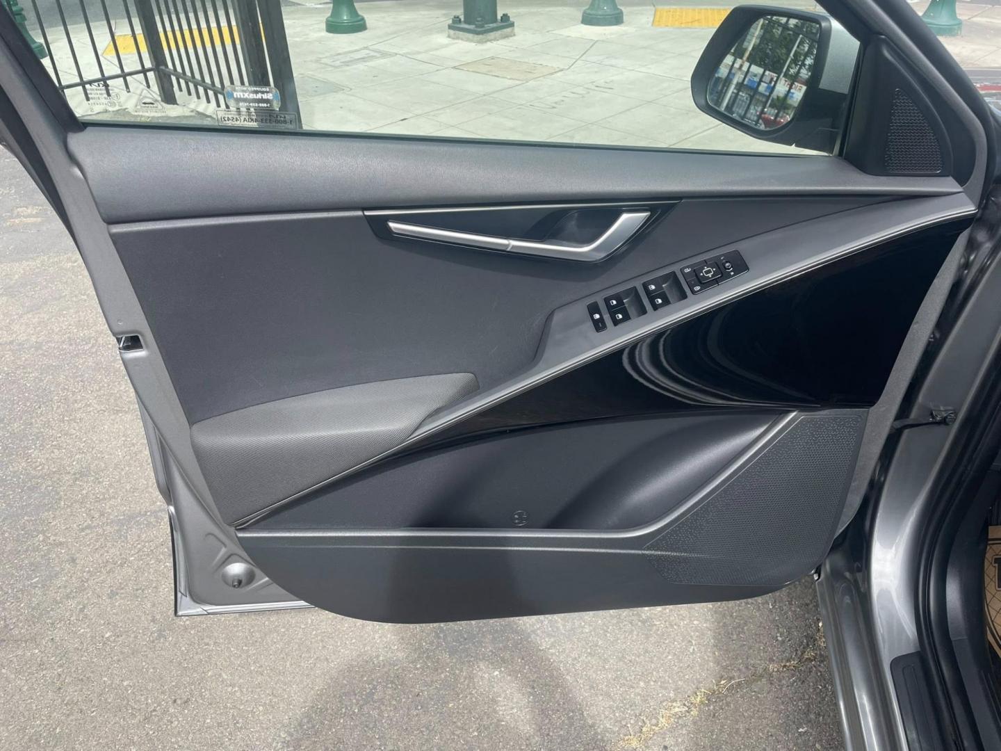 2023 Kia Niro EX (KNDCS3LFXP5) with an 1.6L L4 DOHC 16V HYBRID engine, 6A transmission, located at 744 E Miner Ave, Stockton, CA, 95202, (209) 944-5770, 37.956863, -121.282082 - PLUS TAXES AND FEES NO CHARGER AVAILABLE - Photo#5