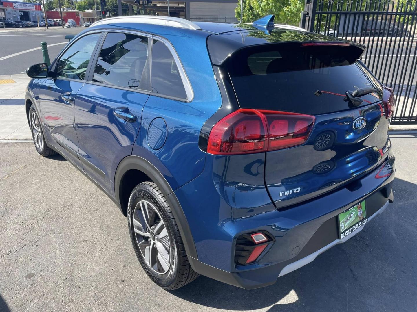 2020 Blue Kia Niro Plug In Hybrid LXS (KNDCM3LD7L5) , 6A transmission, located at 744 E Miner Ave, Stockton, CA, 95202, (209) 944-5770, 37.956863, -121.282082 - PLUS TAXES AND FEES NO CHARGER AVAILABLE - Photo#12