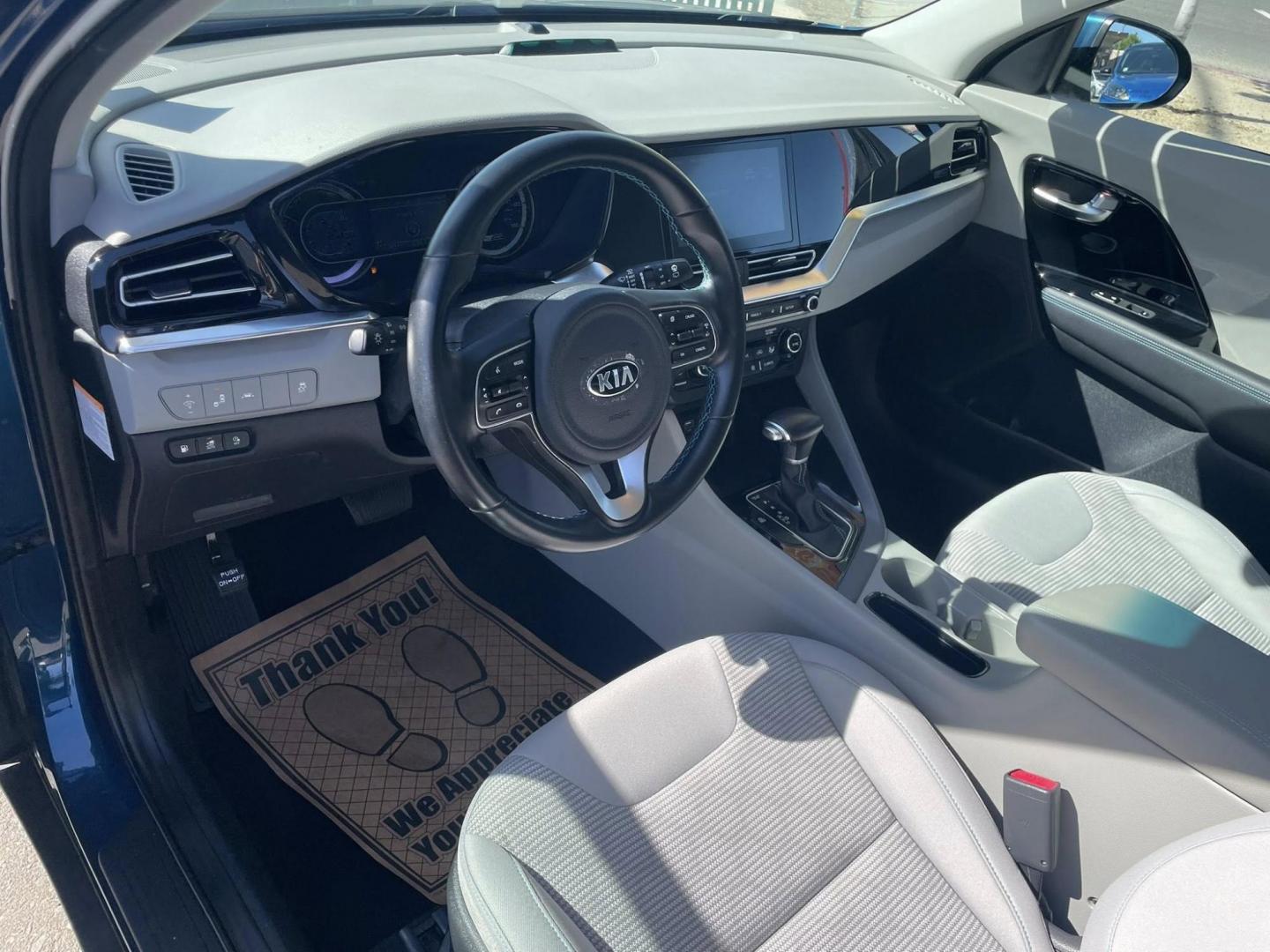 2020 Blue Kia Niro Plug In Hybrid LXS (KNDCM3LD7L5) , 6A transmission, located at 744 E Miner Ave, Stockton, CA, 95202, (209) 944-5770, 37.956863, -121.282082 - PLUS TAXES AND FEES NO CHARGER AVAILABLE - Photo#6