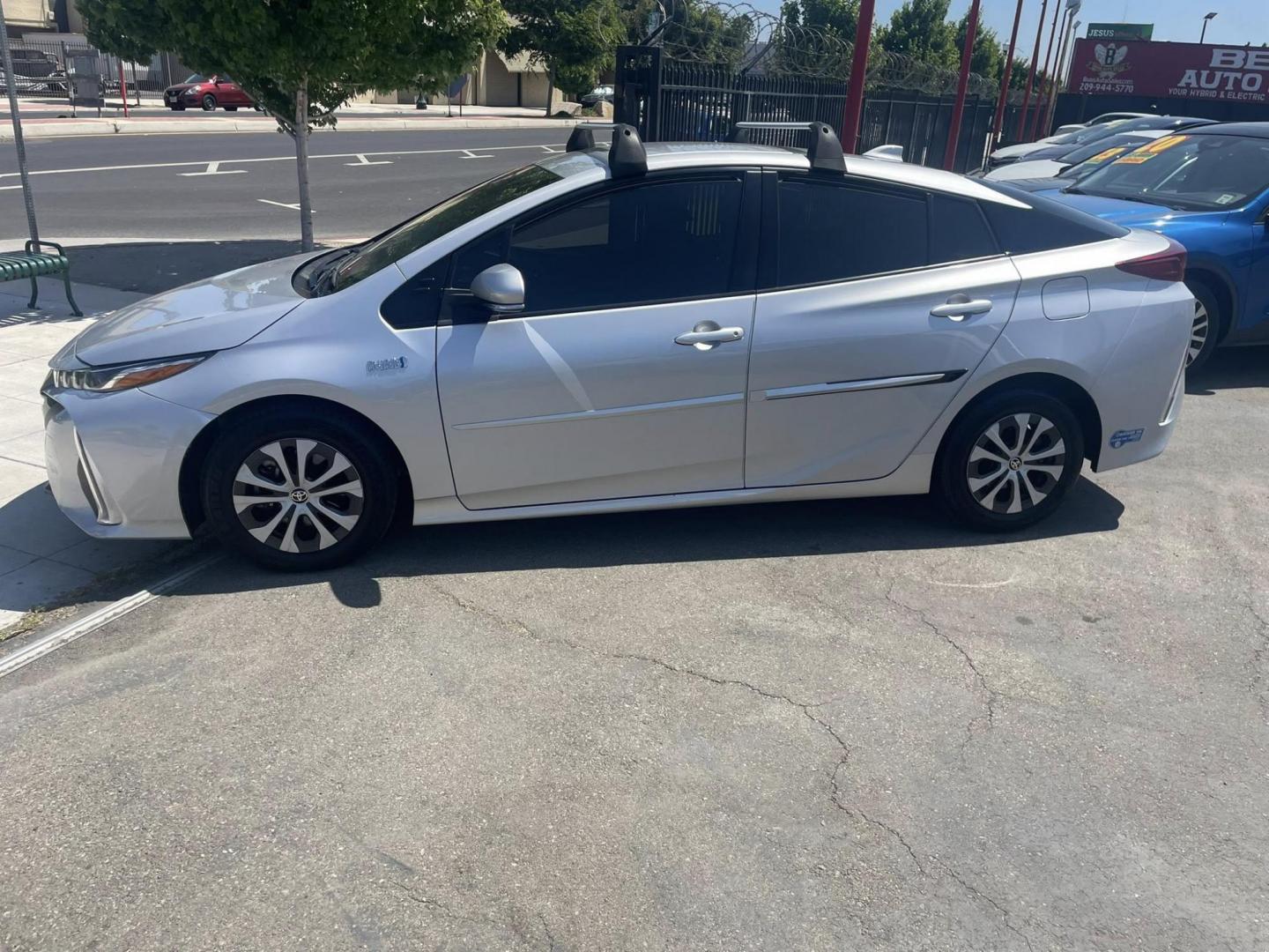 2022 Toyota Prius Prime LE (JTDKAMFP5N3) with an 1.8L L4 DOHC 16V HYBRID engine, CVT transmission, located at 744 E Miner Ave, Stockton, CA, 95202, (209) 944-5770, 37.956863, -121.282082 - PLUS TAXES AND FEES NO CHARGER AVAILABLE - Photo#9