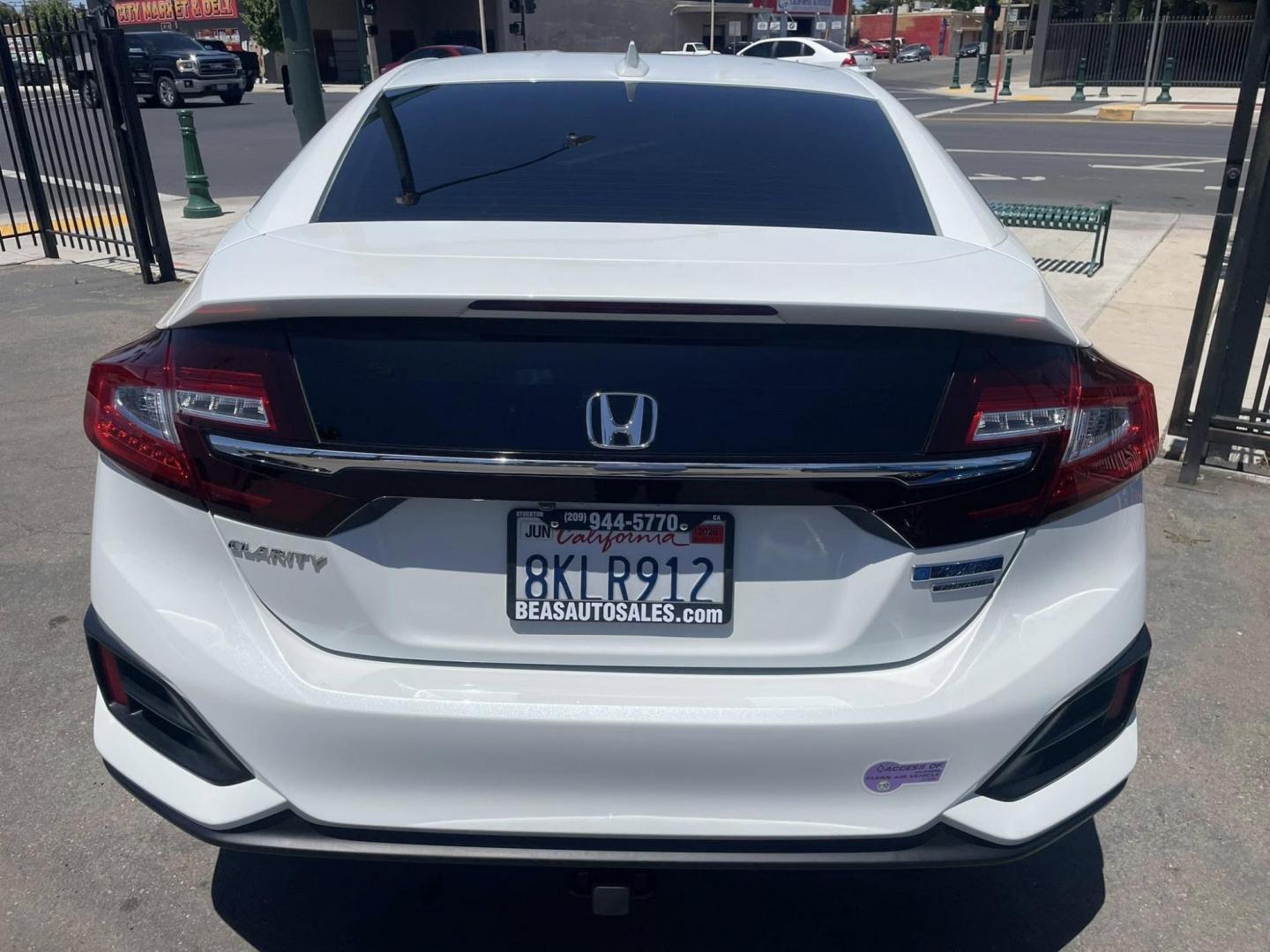 2019 Honda Clarity Touring Plug-In Hybrid (JHMZC5F38KC) with an 1.5L L4 DOHC 16V HYBRID engine, CVT transmission, located at 744 E Miner Ave, Stockton, CA, 95202, (209) 944-5770, 37.956863, -121.282082 - PLUS TAXES AND FEES NO CHARGER AVAILABLE - Photo#14