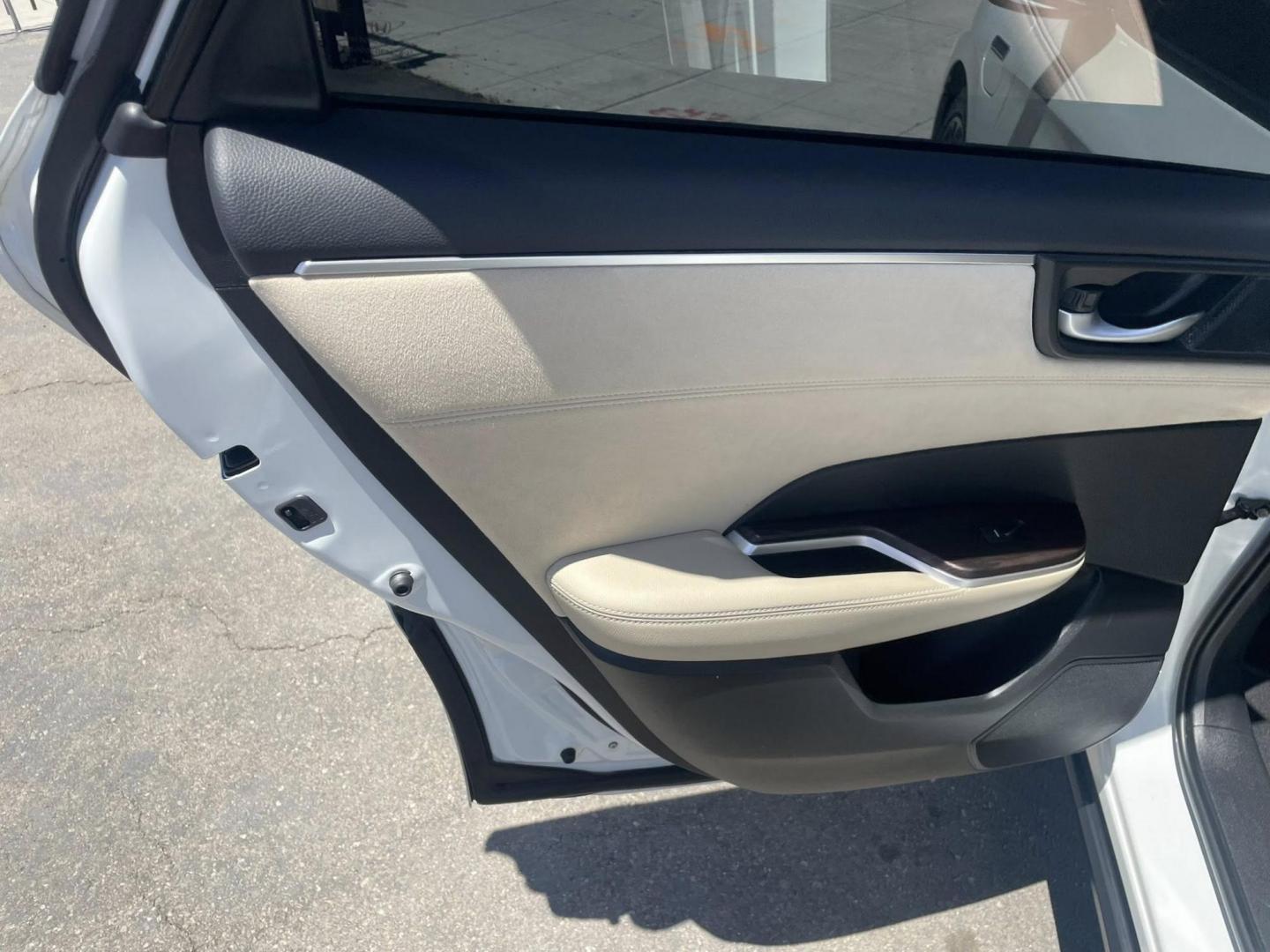 2019 Honda Clarity Touring Plug-In Hybrid (JHMZC5F38KC) with an 1.5L L4 DOHC 16V HYBRID engine, CVT transmission, located at 744 E Miner Ave, Stockton, CA, 95202, (209) 944-5770, 37.956863, -121.282082 - PLUS TAXES AND FEES NO CHARGER AVAILABLE - Photo#9