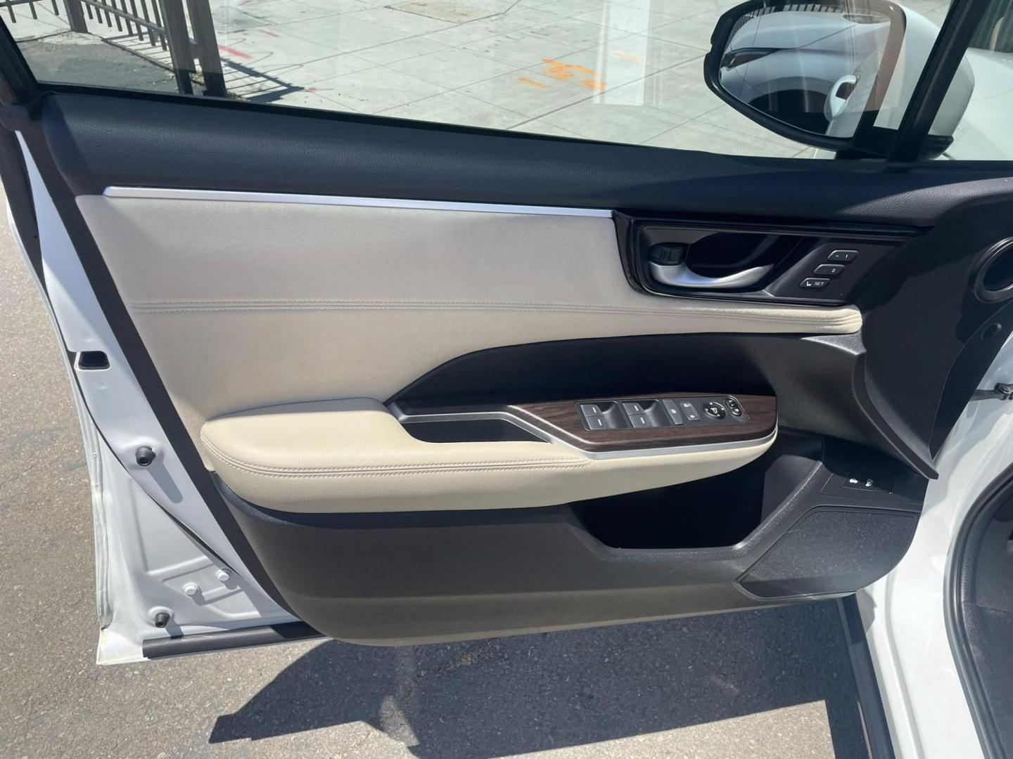 2019 Honda Clarity Touring Plug-In Hybrid (JHMZC5F38KC) with an 1.5L L4 DOHC 16V HYBRID engine, CVT transmission, located at 744 E Miner Ave, Stockton, CA, 95202, (209) 944-5770, 37.956863, -121.282082 - PLUS TAXES AND FEES NO CHARGER AVAILABLE - Photo#5