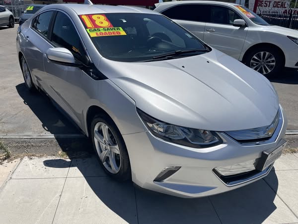 photo of 2018 Chevrolet Volt LT