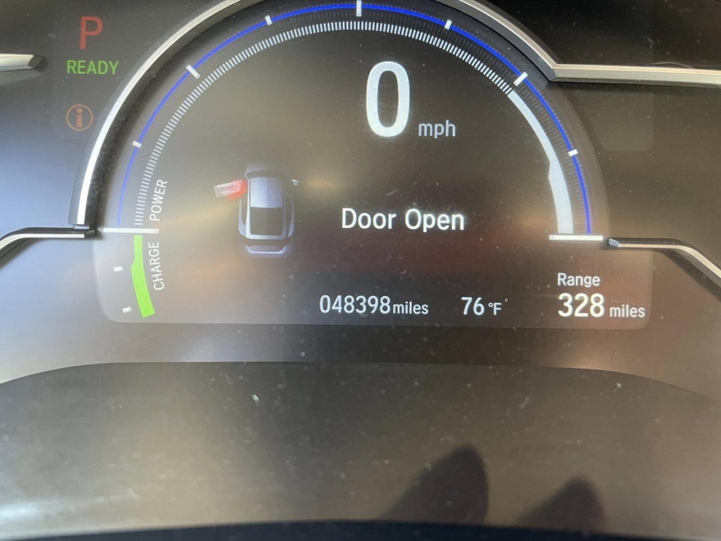 2018 Honda Clarity Plug-In Hybrid (JHMZC5F16JC) with an 1.5L L4 DOHC 16V HYBRID engine, CVT transmission, located at 744 E Miner Ave, Stockton, CA, 95202, (209) 944-5770, 37.956863, -121.282082 - PLUS TAXES AND FEES NO CHARGER AVAILABLE - Photo#10