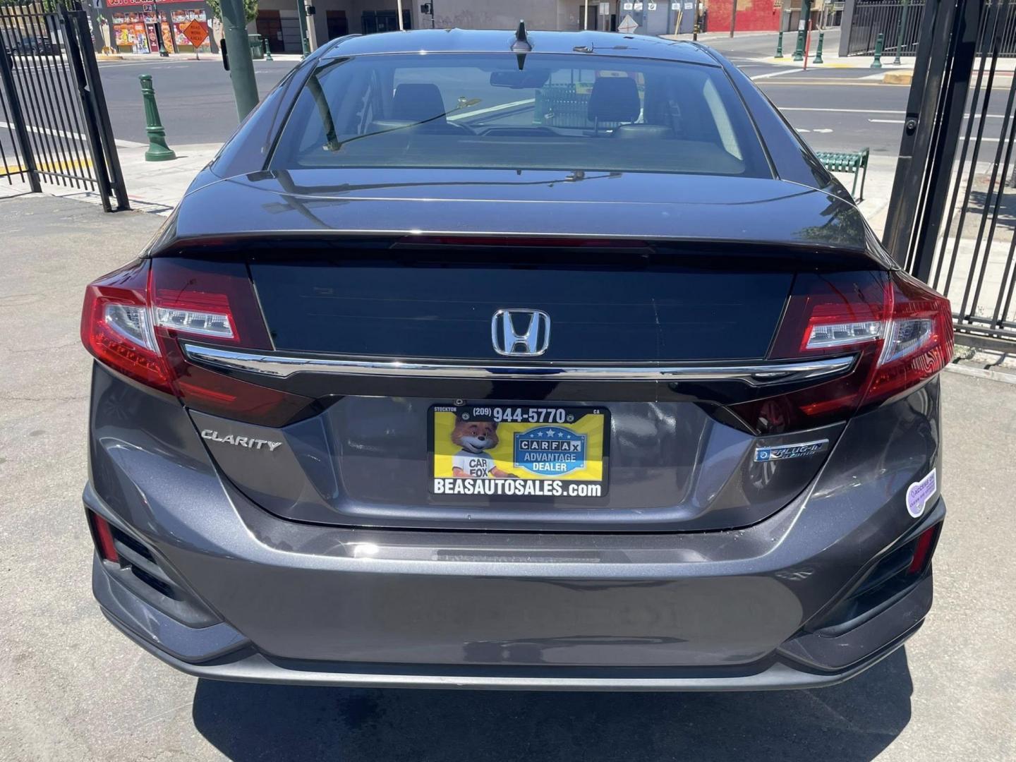 2018 Honda Clarity Plug-In Hybrid (JHMZC5F16JC) with an 1.5L L4 DOHC 16V HYBRID engine, CVT transmission, located at 744 E Miner Ave, Stockton, CA, 95202, (209) 944-5770, 37.956863, -121.282082 - PLUS TAXES AND FEES NO CHARGER AVAILABLE - Photo#12
