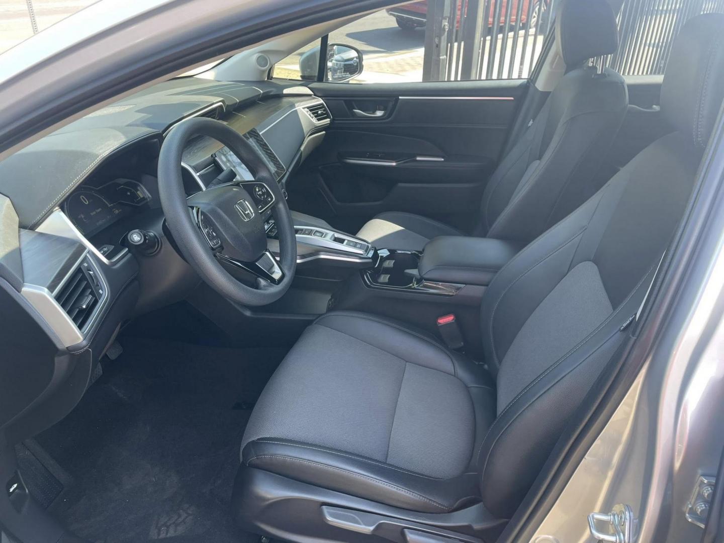 2021 Honda Clarity Plug-In Hybrid (JHMZC5F11MC) with an 1.5L L4 DOHC 16V HYBRID engine, CVT transmission, located at 744 E Miner Ave, Stockton, CA, 95202, (209) 944-5770, 37.956863, -121.282082 - PLUS TAXES AND FEES NO CHARGER AVAILABLE - Photo#7