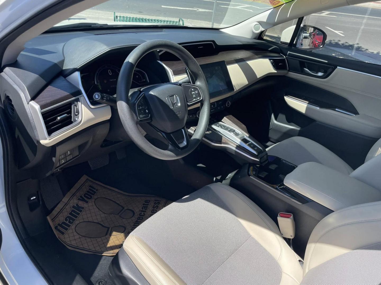 2018 Honda Clarity Plug-In Hybrid (JHMZC5F15JC) with an 1.5L L4 DOHC 16V HYBRID engine, CVT transmission, located at 744 E Miner Ave, Stockton, CA, 95202, (209) 944-5770, 37.956863, -121.282082 - Photo#5