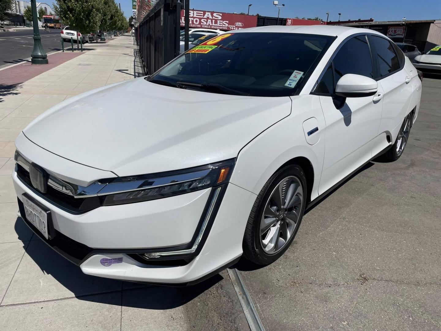 2018 Honda Clarity Plug-In Hybrid (JHMZC5F17JC) with an 1.5L L4 DOHC 16V HYBRID engine, CVT transmission, located at 744 E Miner Ave, Stockton, CA, 95202, (209) 944-5770, 37.956863, -121.282082 - Photo#2