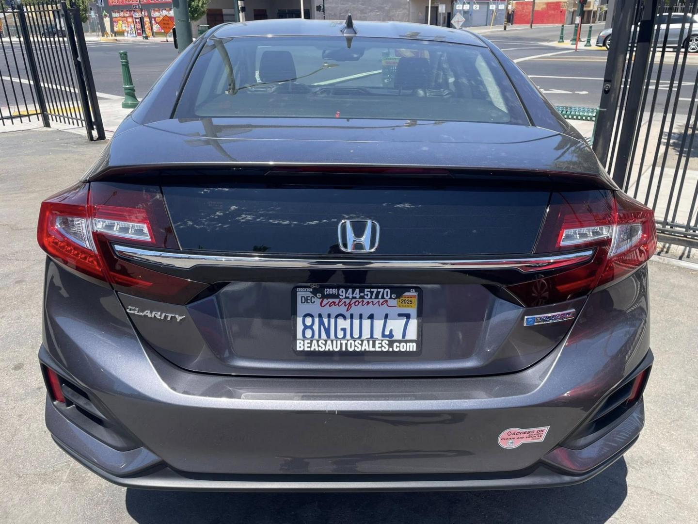 2019 Honda Clarity Plug-In Hybrid (JHMZC5F17KC) with an 1.5L L4 DOHC 16V HYBRID engine, CVT transmission, located at 744 E Miner Ave, Stockton, CA, 95202, (209) 944-5770, 37.956863, -121.282082 - Photo#11