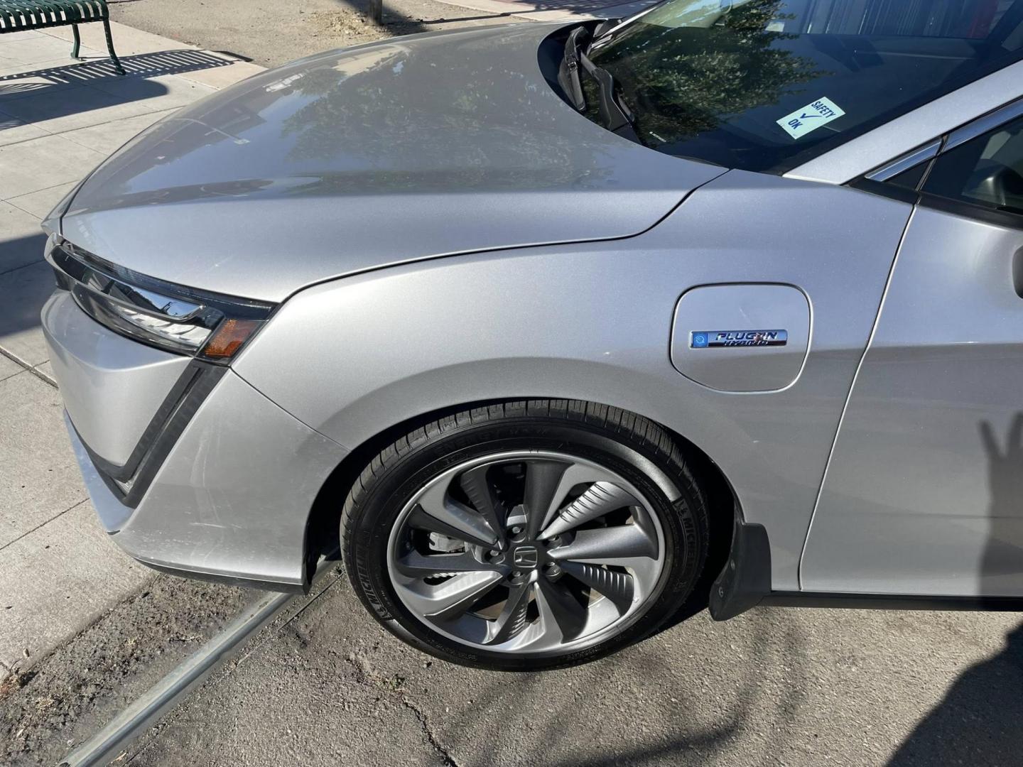 2019 Honda Clarity Touring Plug-In Hybrid (JHMZC5F3XKC) with an 1.5L L4 DOHC 16V HYBRID engine, CVT transmission, located at 744 E Miner Ave, Stockton, CA, 95202, (209) 944-5770, 37.956863, -121.282082 - PLUS TAXES AND FEES NO CHARGER AVAILABLE - Photo#4