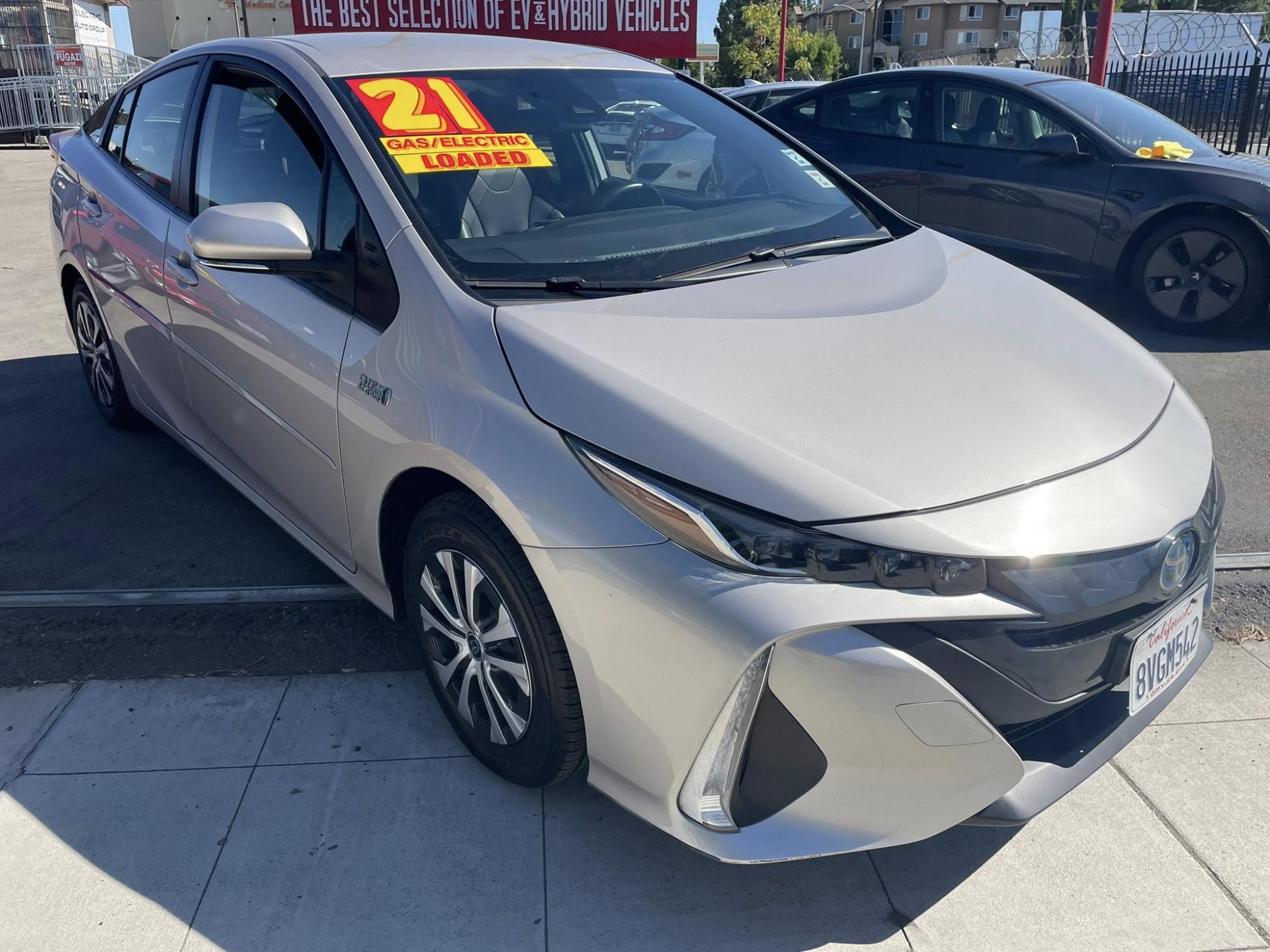 photo of 2021 Toyota Prius Prime XLE PLUG-IN HYBRID 