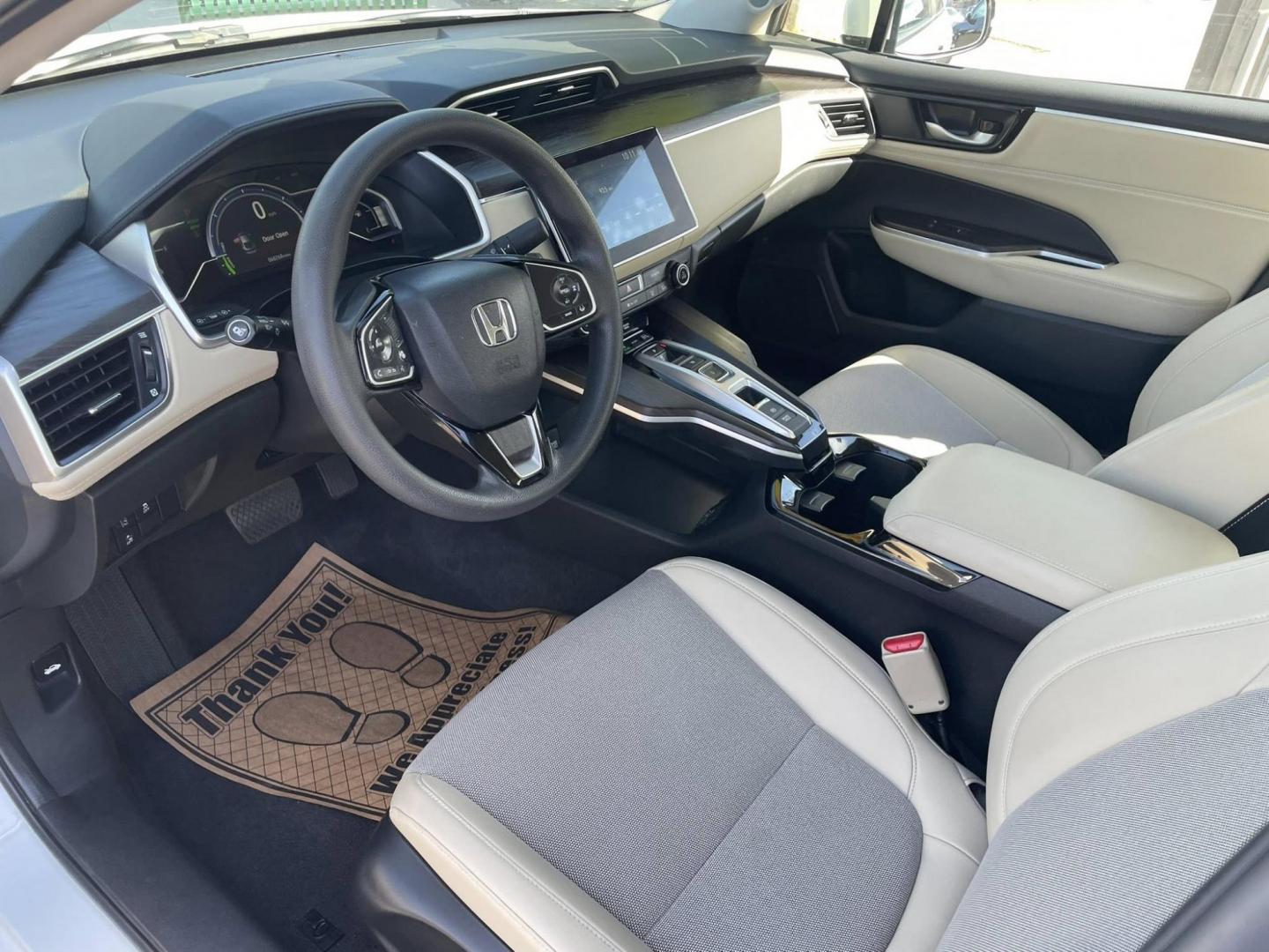 2018 Honda Clarity Plug-In Hybrid (JHMZC5F13JC) with an 1.5L L4 DOHC 16V HYBRID engine, CVT transmission, located at 744 E Miner Ave, Stockton, CA, 95202, (209) 944-5770, 37.956863, -121.282082 - Photo#7