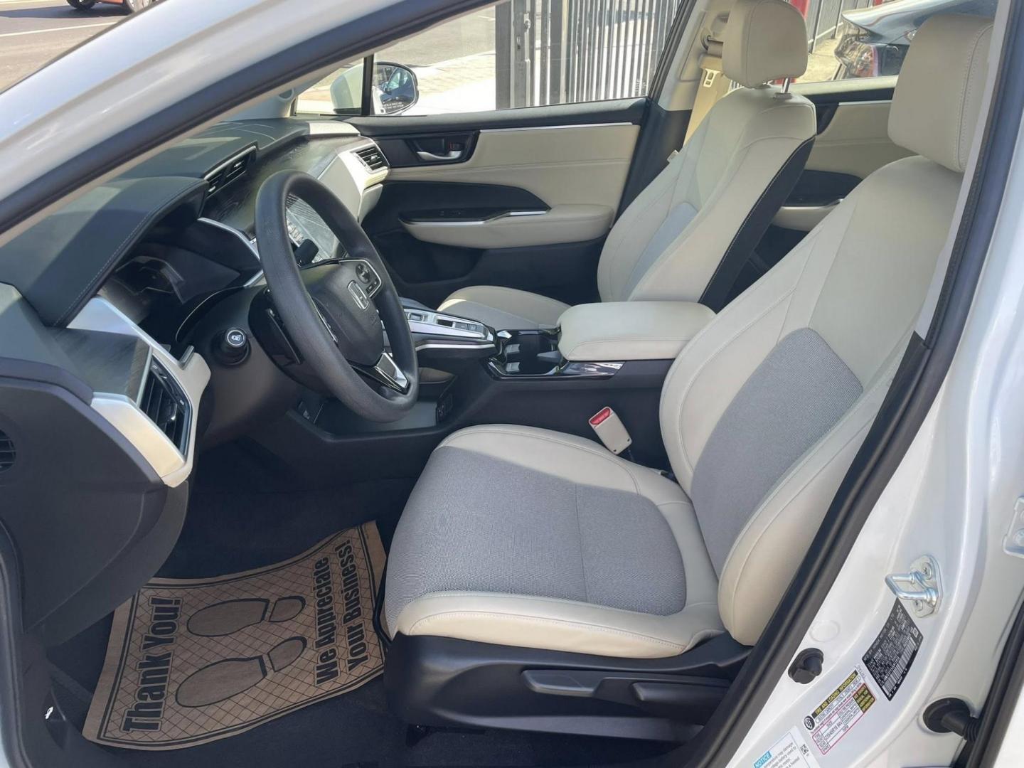 2018 Honda Clarity Plug-In Hybrid (JHMZC5F13JC) with an 1.5L L4 DOHC 16V HYBRID engine, CVT transmission, located at 744 E Miner Ave, Stockton, CA, 95202, (209) 944-5770, 37.956863, -121.282082 - Photo#6