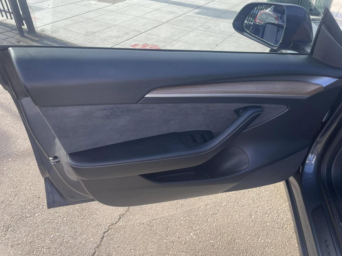 2023 Tesla Model 3 Standard Range Plus (5YJ3E1EA5PF) with an ELECTRIC engine, 1A transmission, located at 744 E Miner Ave, Stockton, CA, 95202, (209) 944-5770, 37.956863, -121.282082 - Photo#4