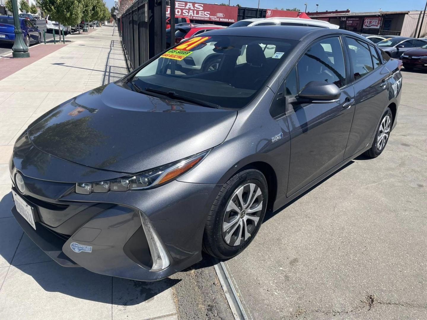 2021 Toyota Prius Prime LE (JTDKAMFP6M3) with an 1.8L L4 DOHC 16V HYBRID engine, CVT transmission, located at 744 E Miner Ave, Stockton, CA, 95202, (209) 944-5770, 37.956863, -121.282082 - PLUS TAXES AND FEES NO CHARGER AVAILABLE - Photo#3