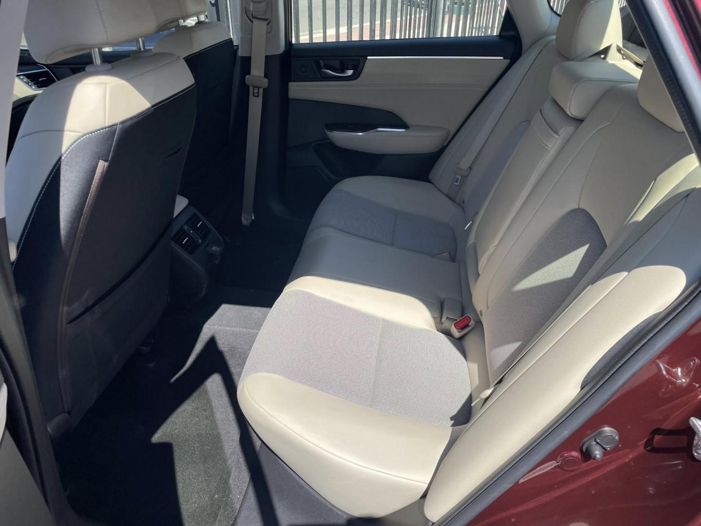 2018 Honda Clarity Plug-In Hybrid (JHMZC5F14JC) with an 1.5L L4 DOHC 16V HYBRID engine, CVT transmission, located at 744 E Miner Ave, Stockton, CA, 95202, (209) 944-5770, 37.956863, -121.282082 - PLUS TAXES AND FEES NO CHARGER AVAILABLE - Photo#8